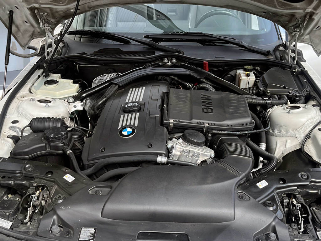 BMW Z4 35is sDrive DK Roadster-image-21