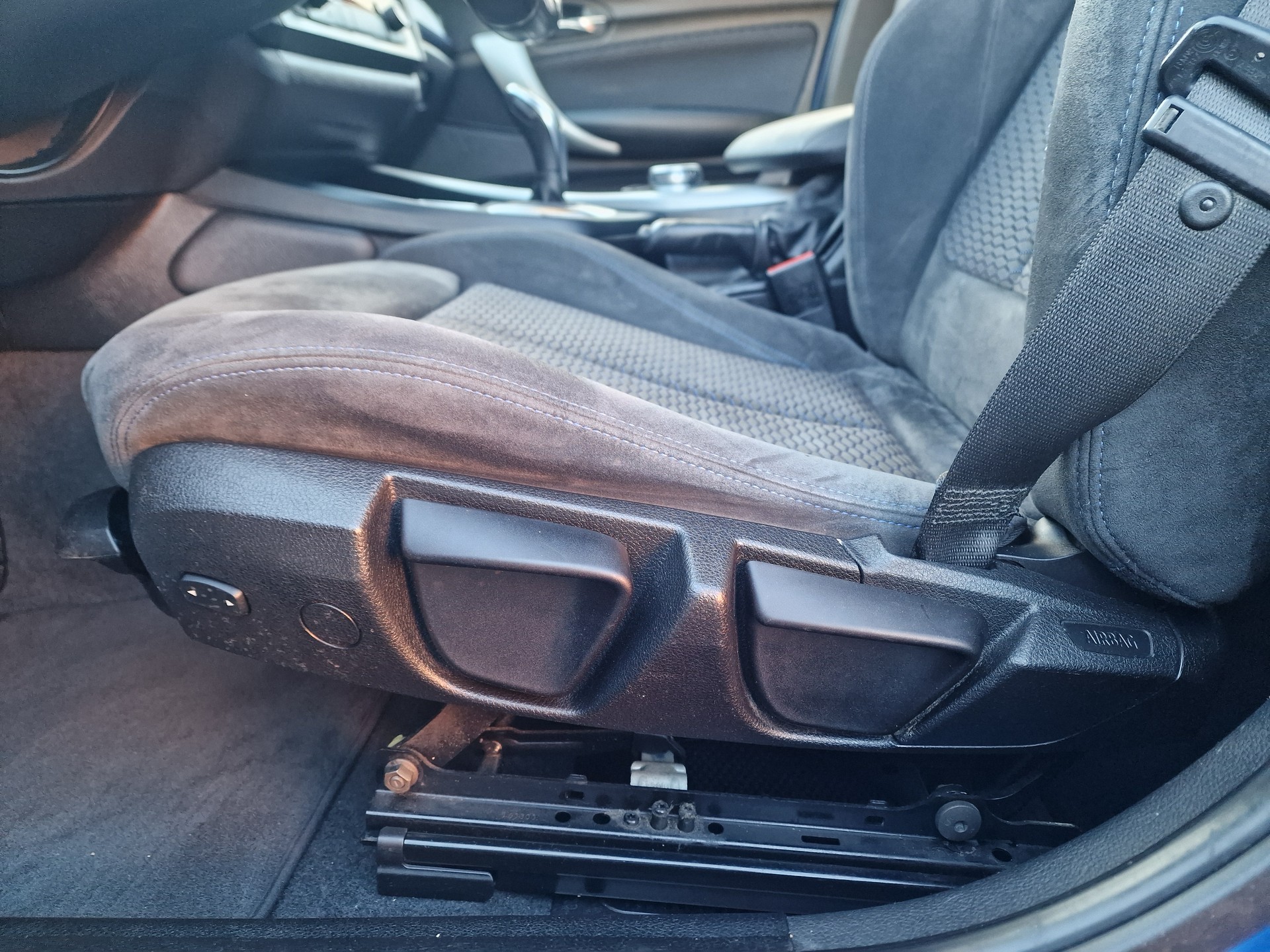 BMW M135i xDrive Steptronic-image-10
