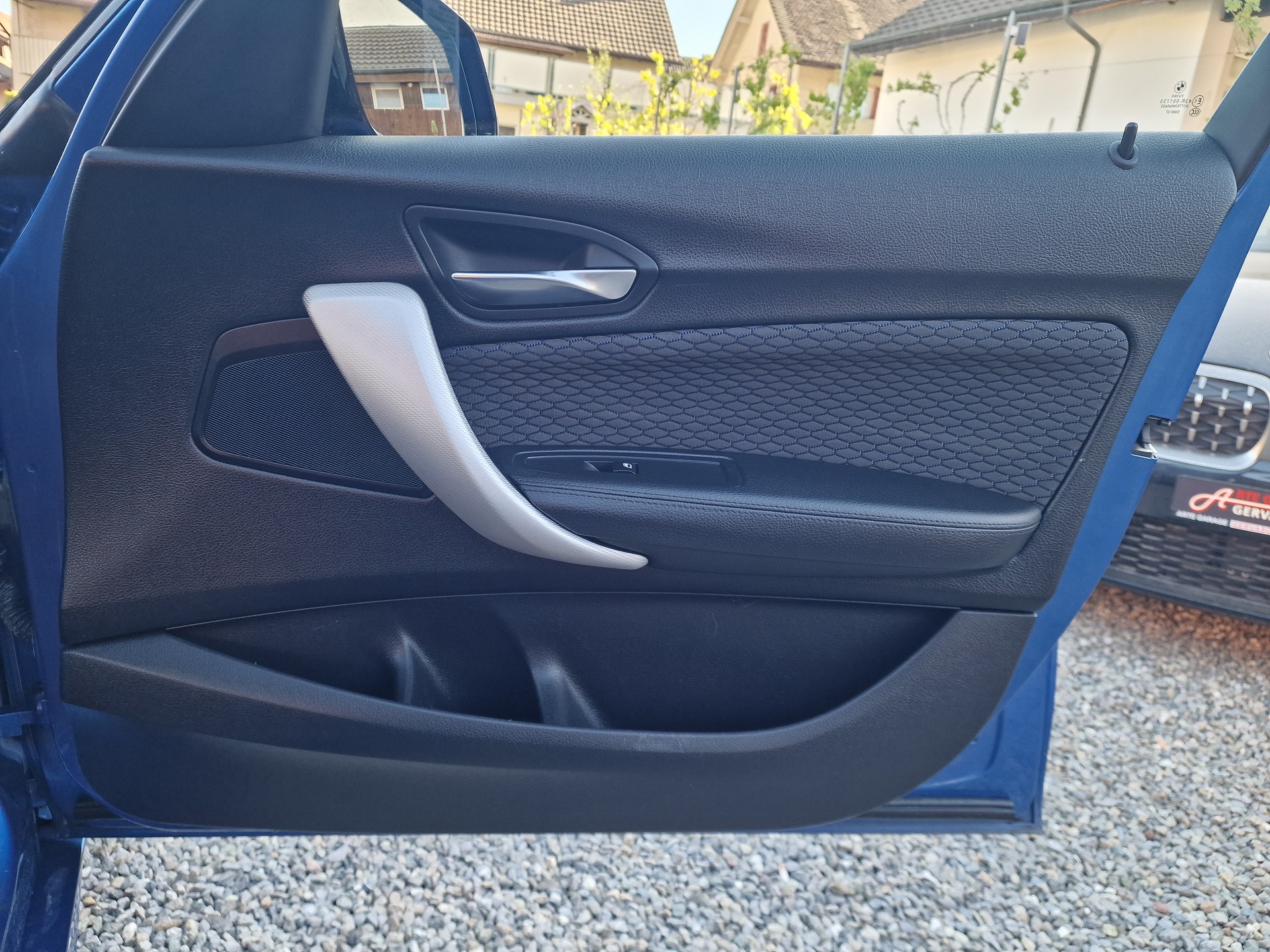 BMW M135i xDrive Steptronic-image-18
