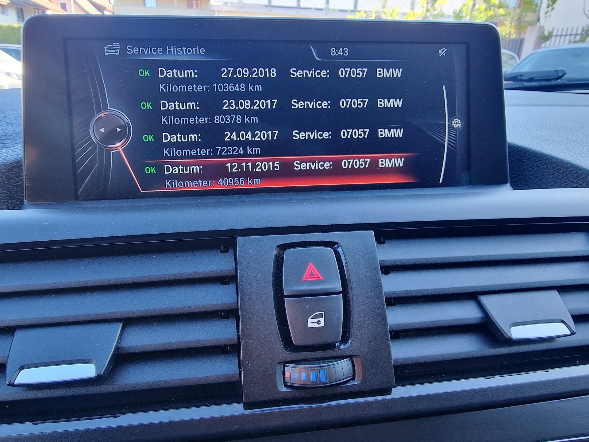 BMW M135i xDrive Steptronic-image-34