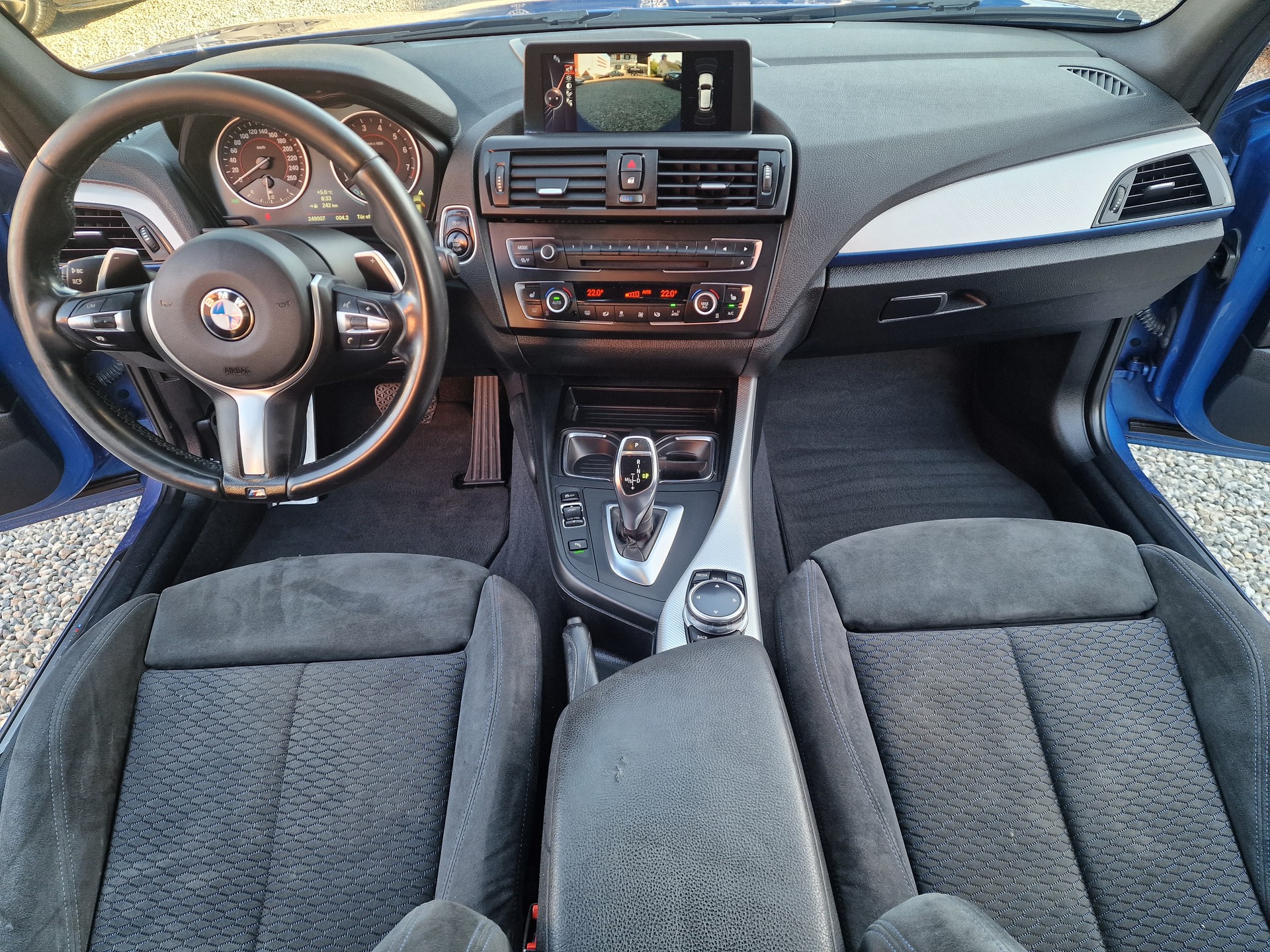 BMW M135i xDrive Steptronic-image-20