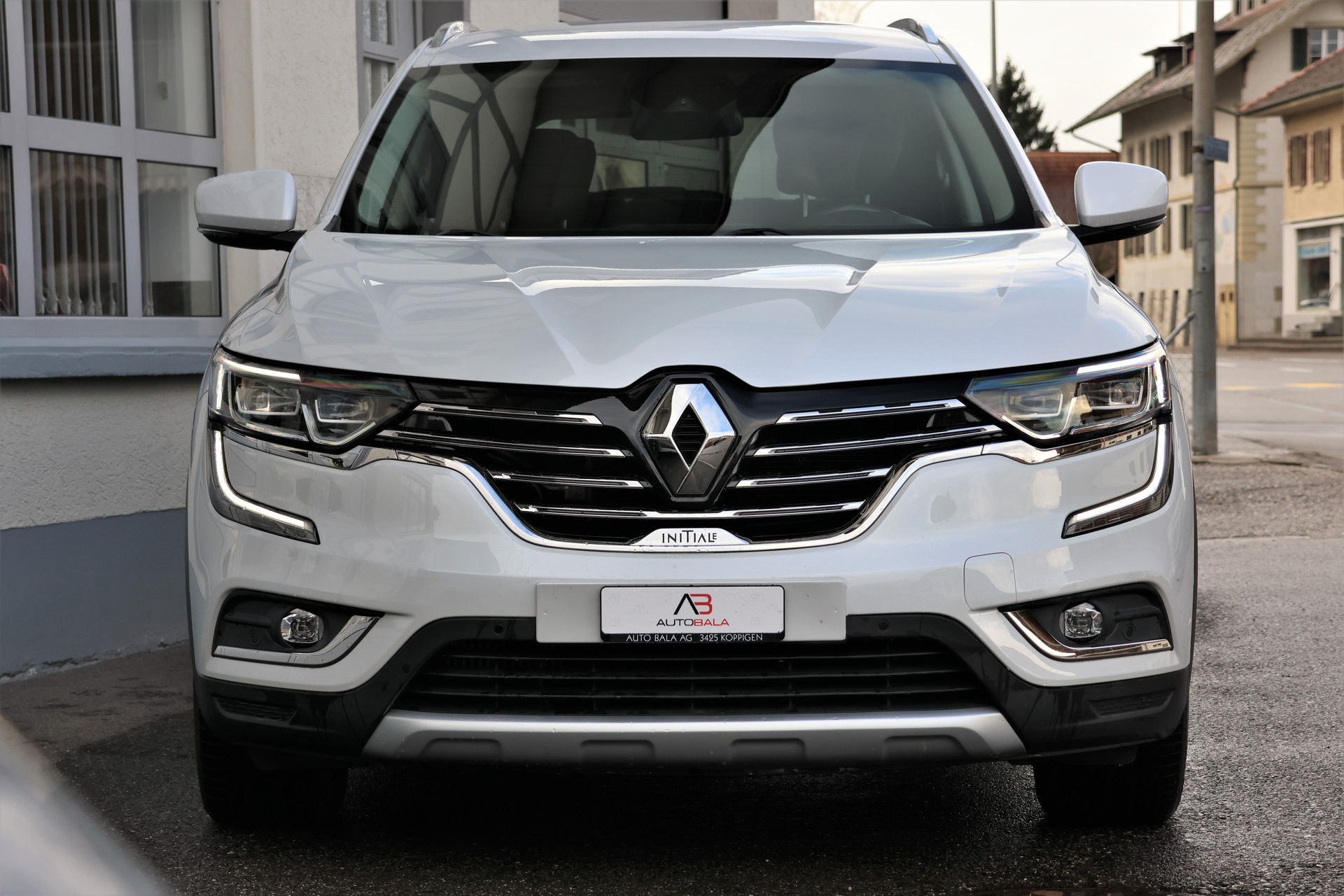 RENAULT Koleos 2.0 dCi Initial Paris 4x4 Xtronic CVT (CH)-showroom-element-1