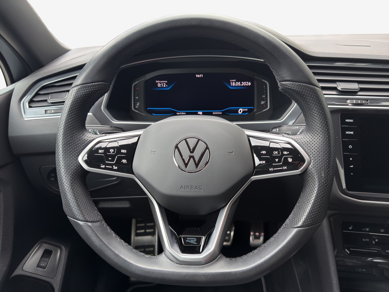 VW Tiguan Allspace 2.0 TDI SCR R-Line 4Motion DSG-image-9