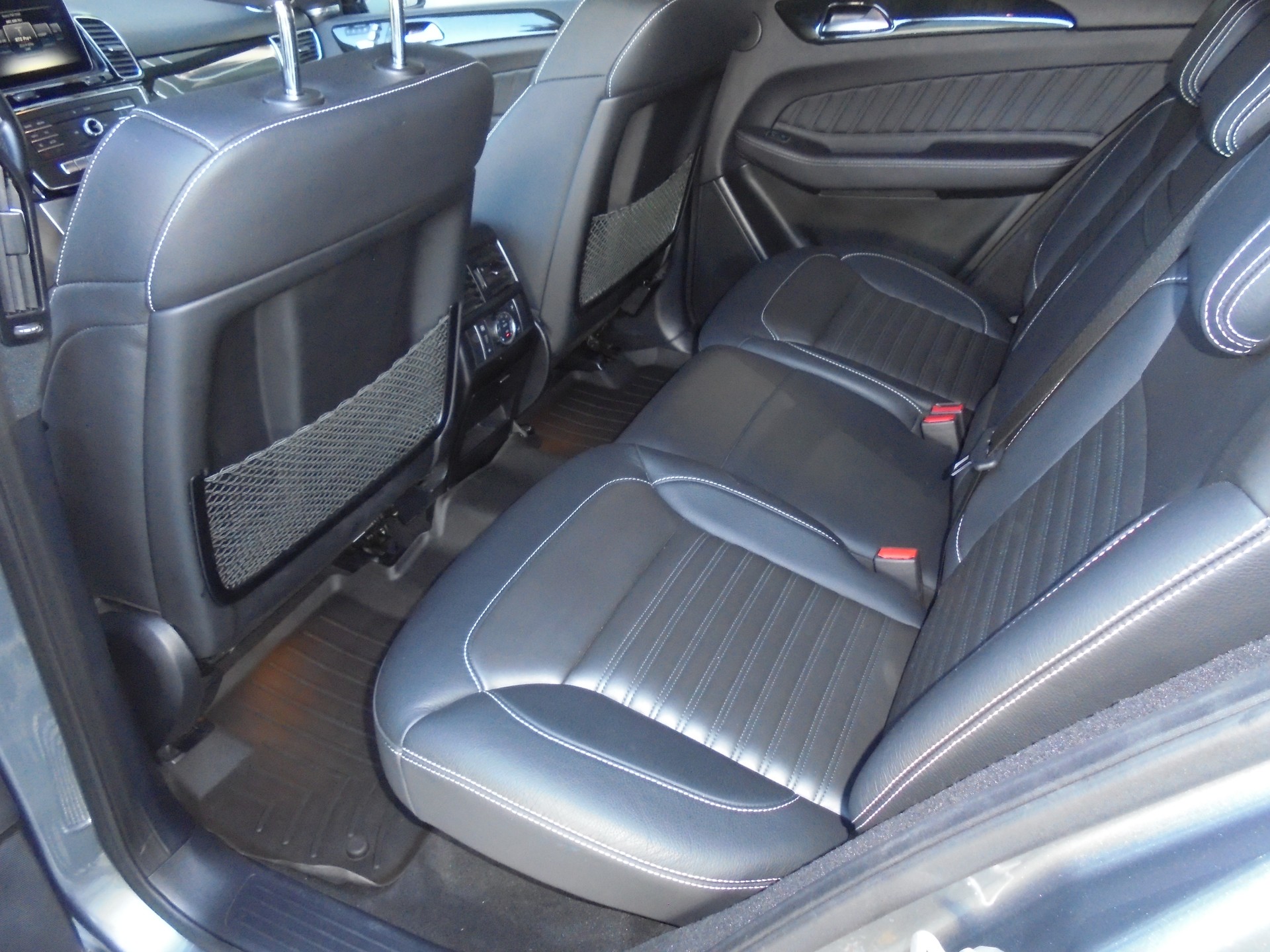 MERCEDES-BENZ GLE 350 d-image-11
