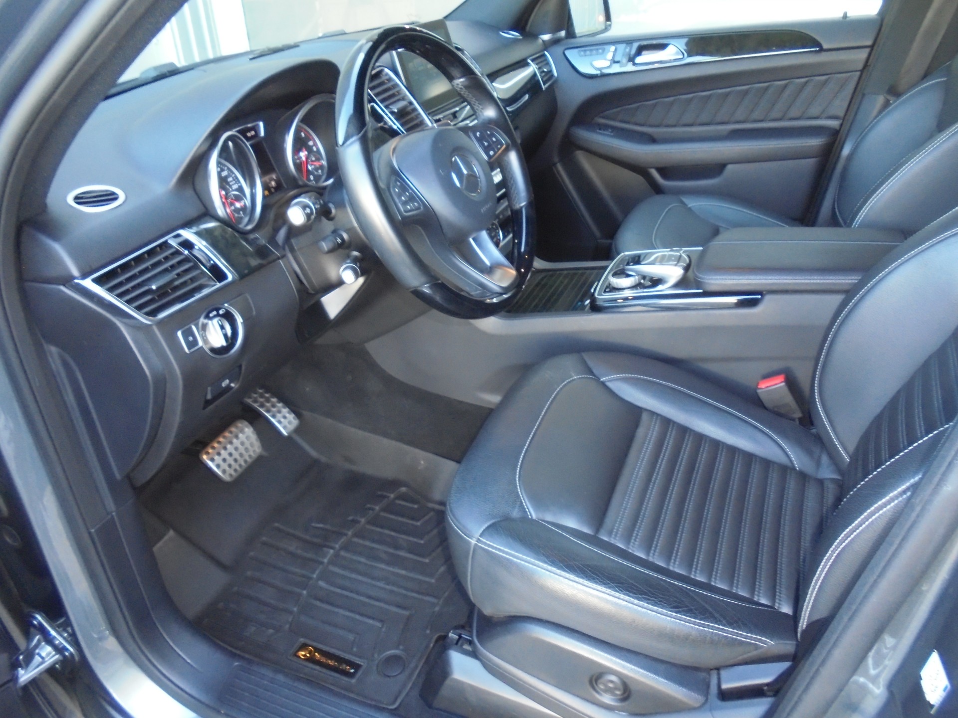 MERCEDES-BENZ GLE 350 d-image-4
