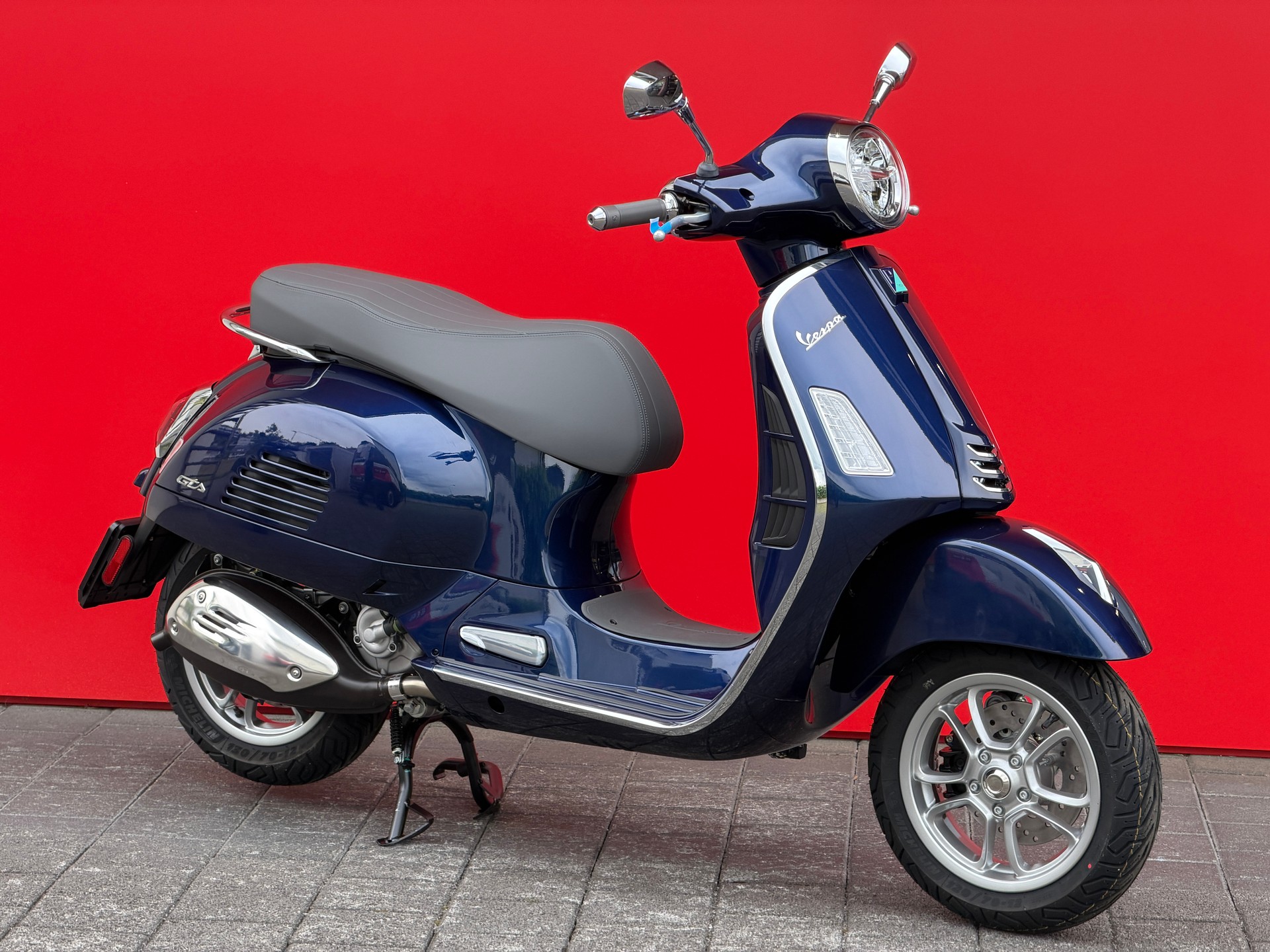 PIAGGIO Vespa GTS 125 RST Euro 5+-image-6