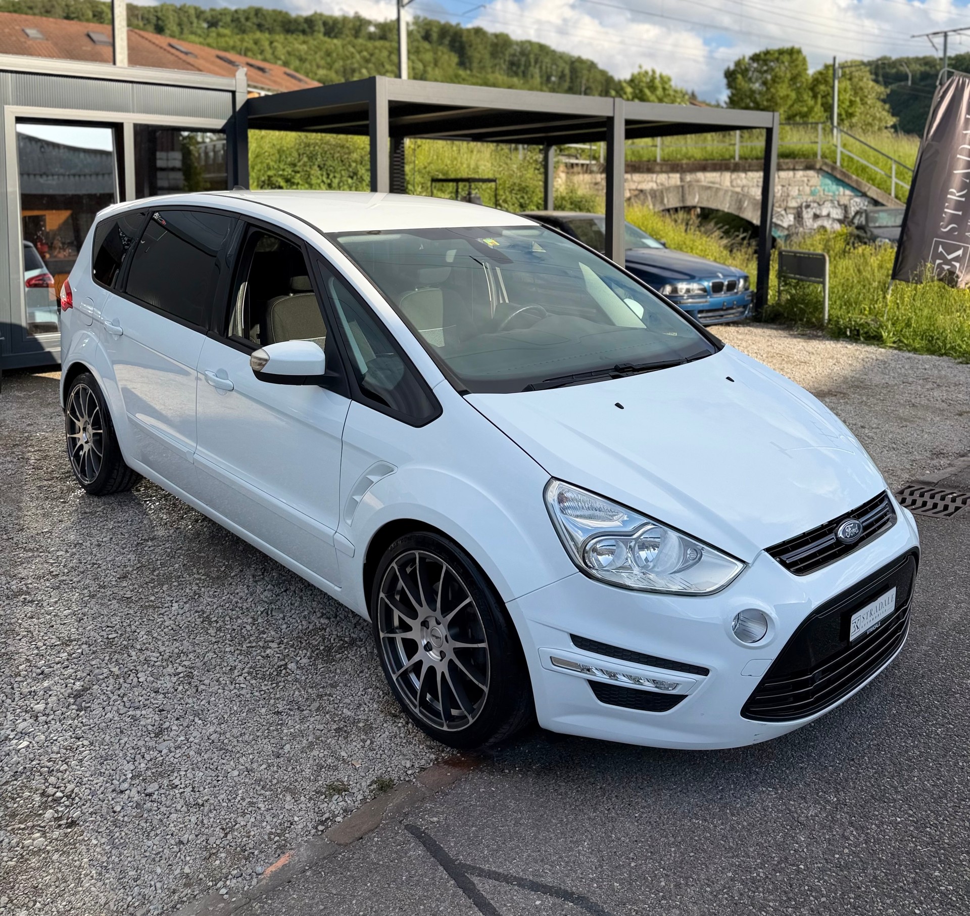 FORD S-Max 2.0 TDCi TitaniumS PowerShift *7Plätzer*-image-1