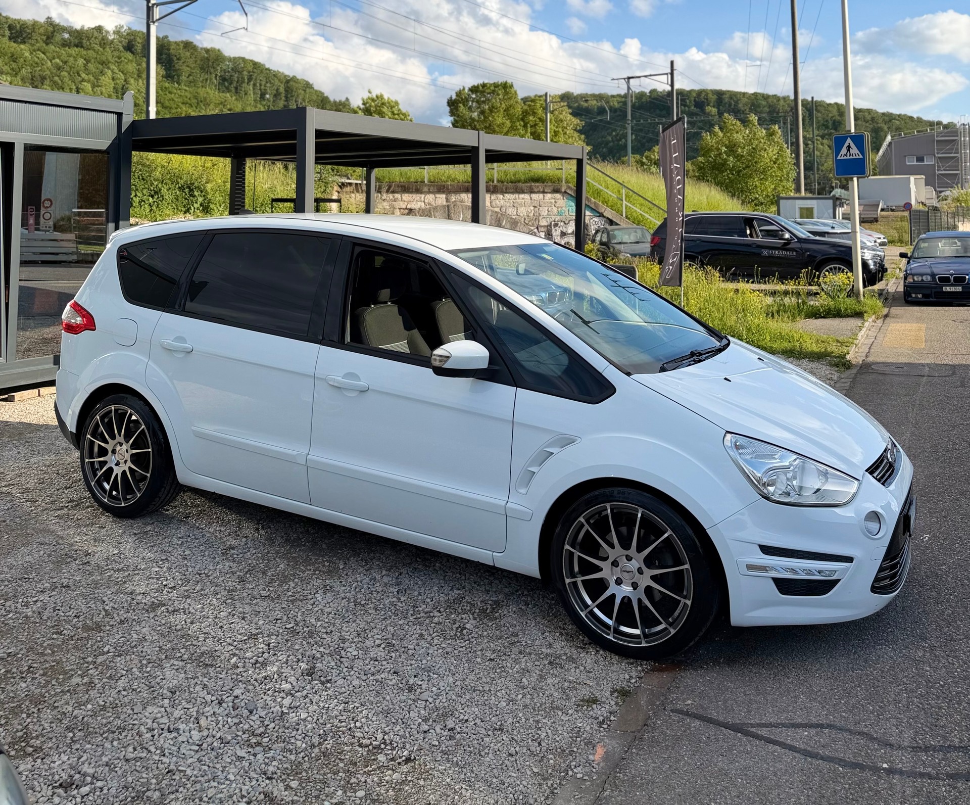 FORD S-Max 2.0 TDCi TitaniumS PowerShift *7Plätzer*-image-3