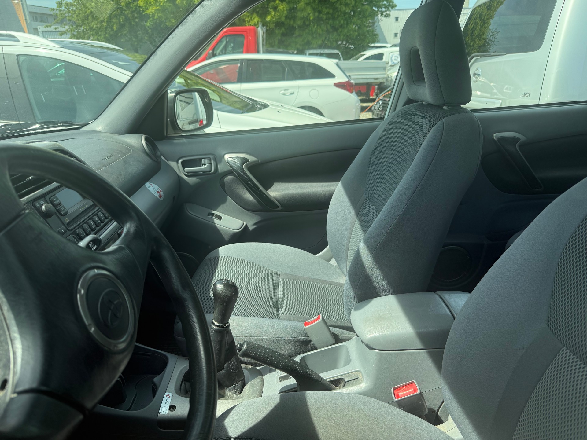 TOYOTA RAV-4 2.0 16V Linea Sol-image-4