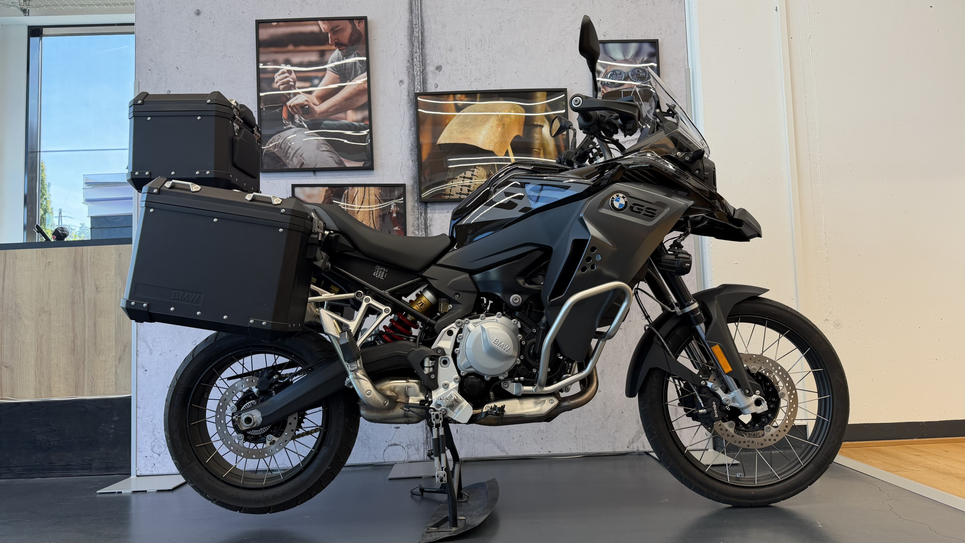BMW F 850 GS Adventure Triple Black-image-0