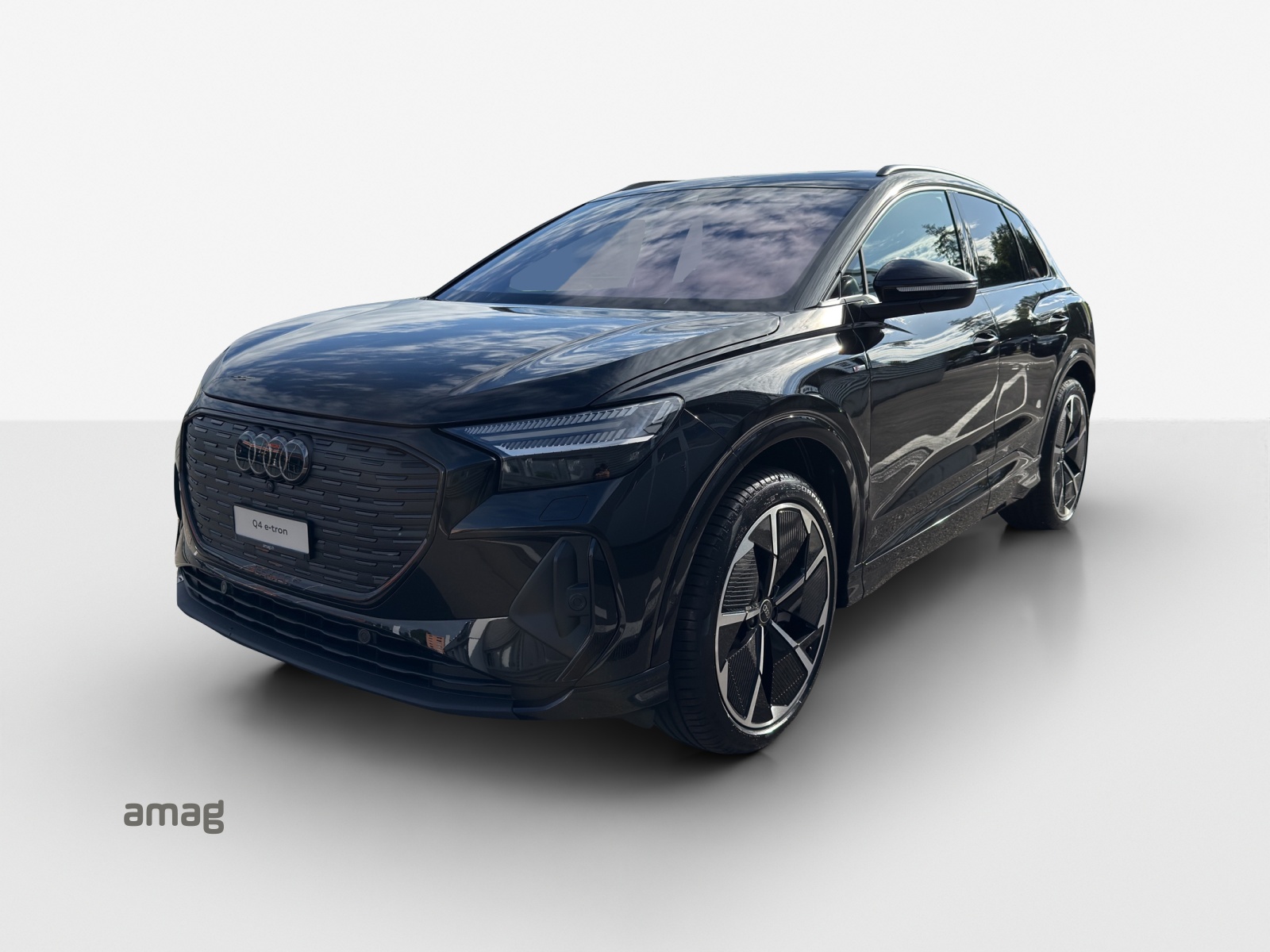 AUDI Q4 e-tron 45 Attraction quattro