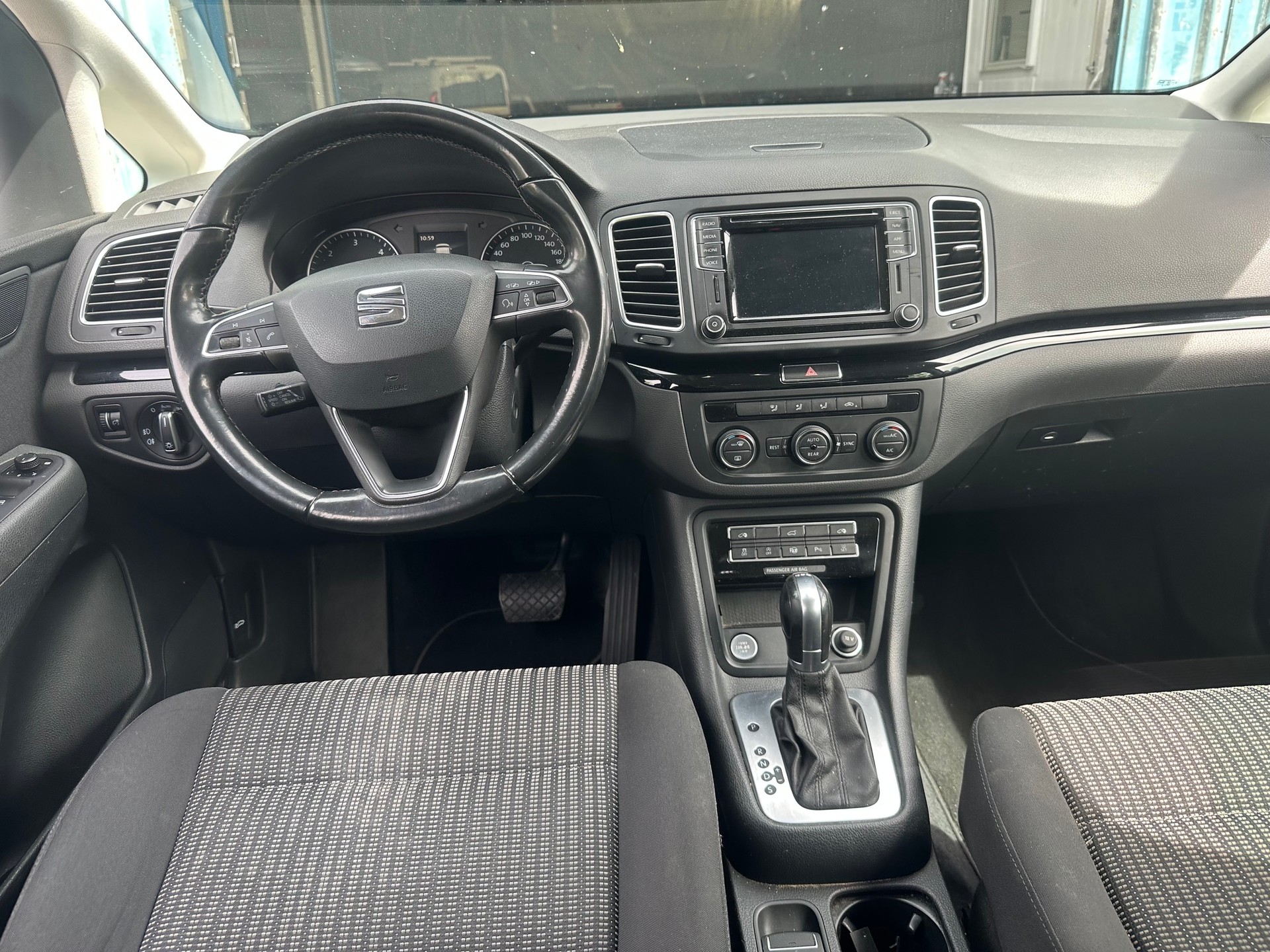 SEAT Alhambra 2.0 TDI DSG Style-image-8