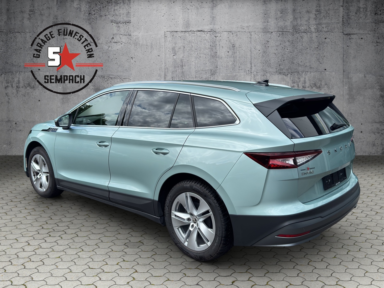 SKODA Enyaq 85x 4x4-showroom-element-2