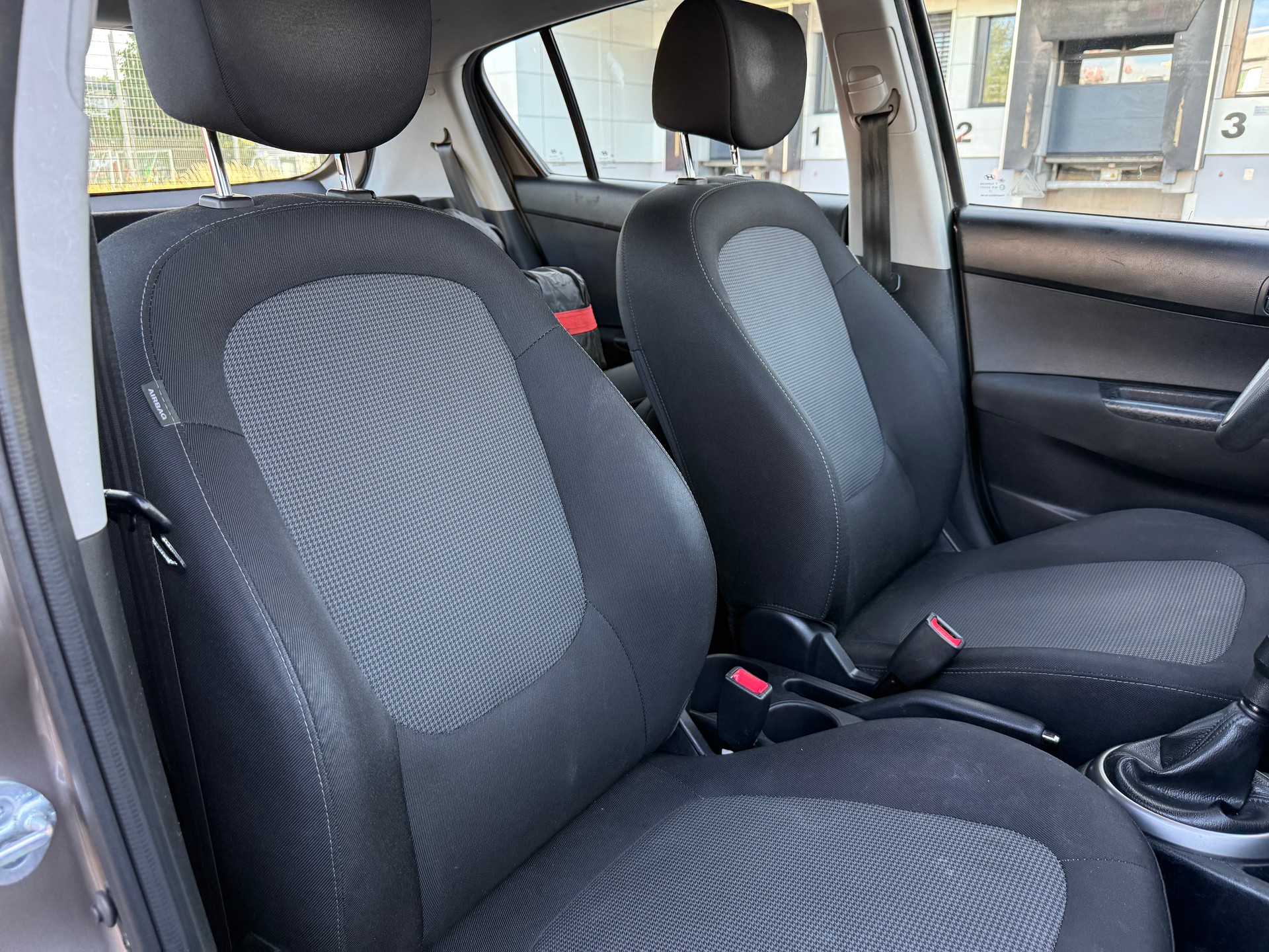 HYUNDAI i20 1.2 Comfort-image-10