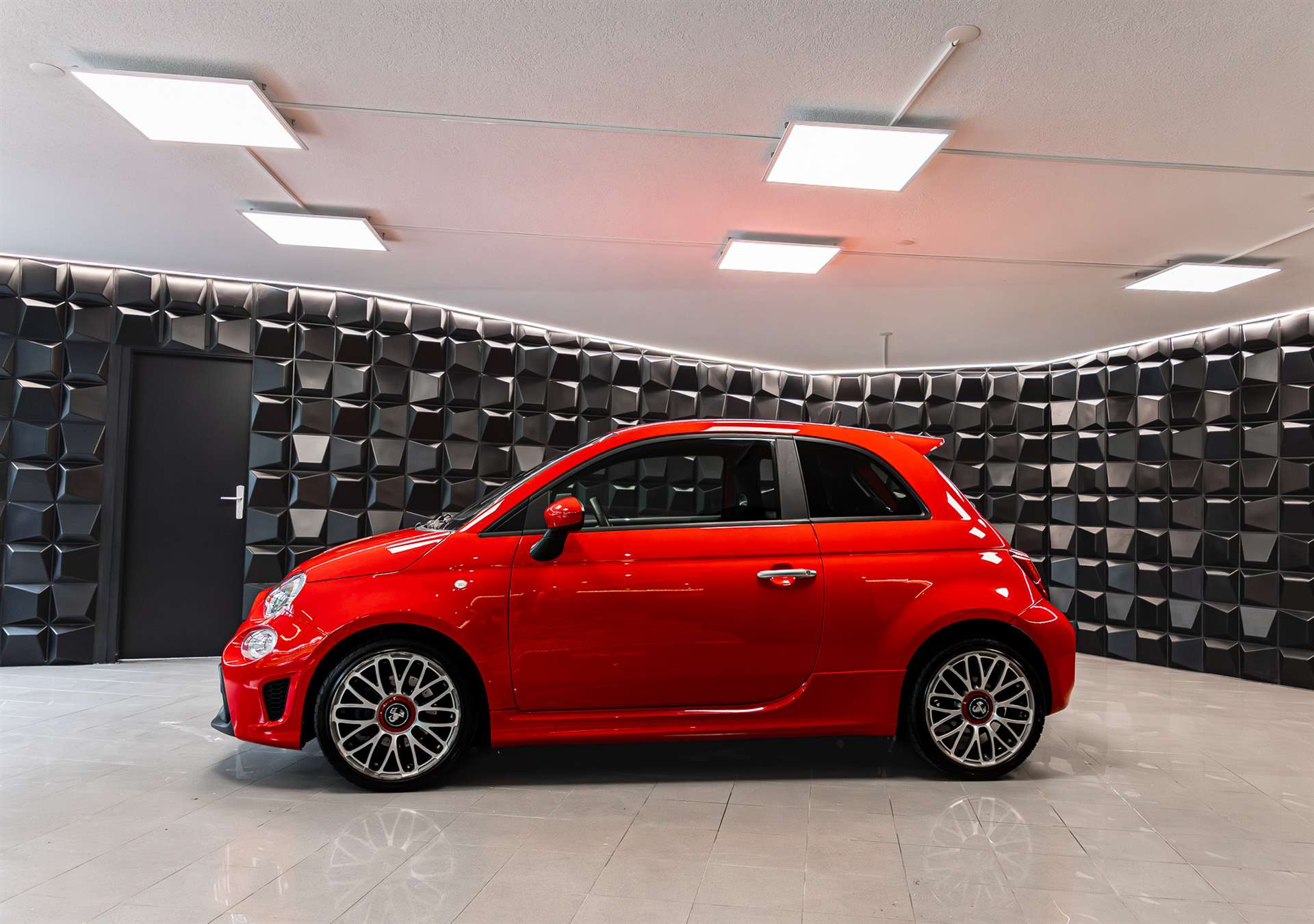 FIAT 595 1.4 16V Turbo Abarth-showroom-element-1