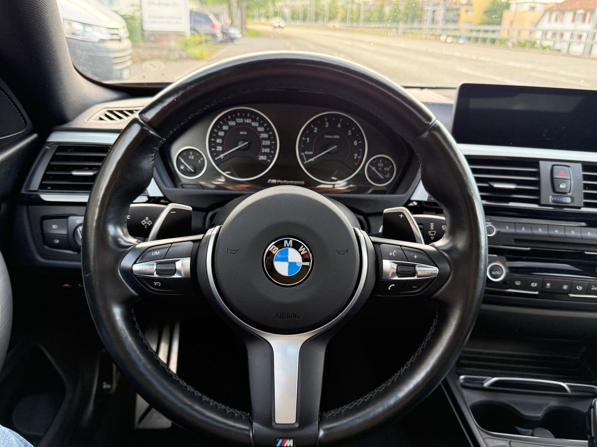 BMW 440i Gran Coupé xDrive M Sport Steptronic-image-10