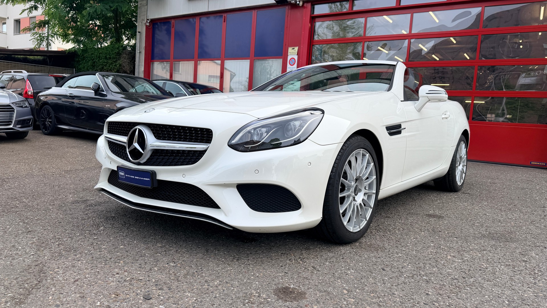 MERCEDES-BENZ SLC 200 9G-Tronic