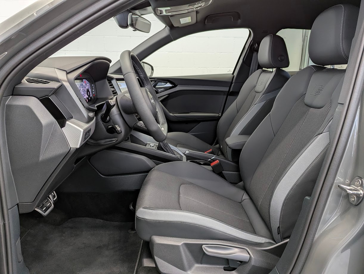 AUDI A1 Sportback 2.0 40 TFSI S Line S-Tronic*5J GAR S-LINE KOMPLETT VOLL-LED KAMERA NAVI+ ACC KEYLESS*-showroom-element-3
