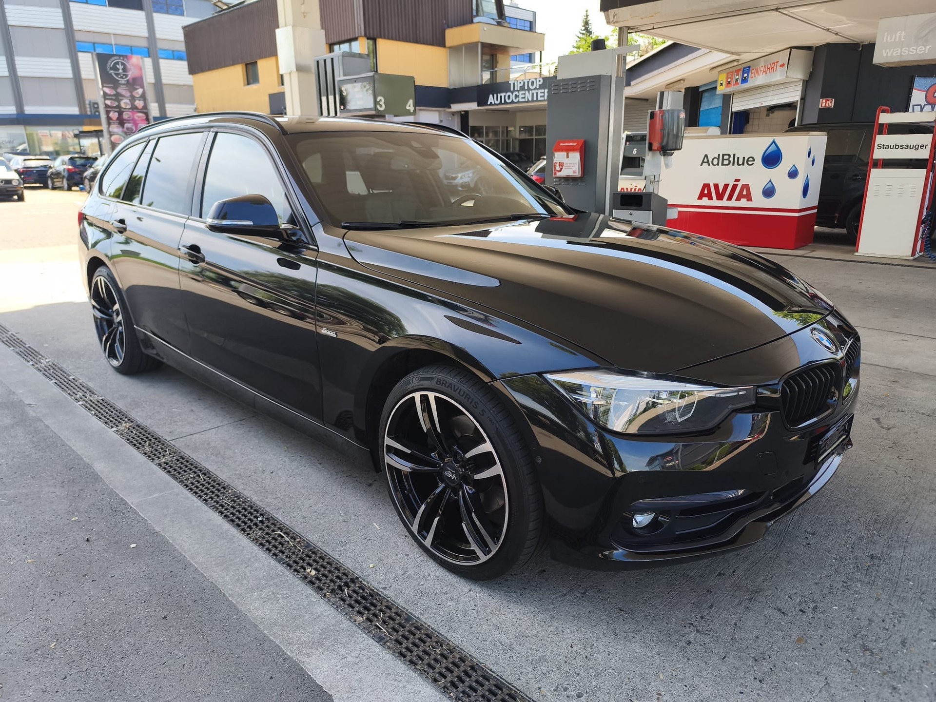 BMW 320d xDrive Touring Swiss Advantage Sport Stept