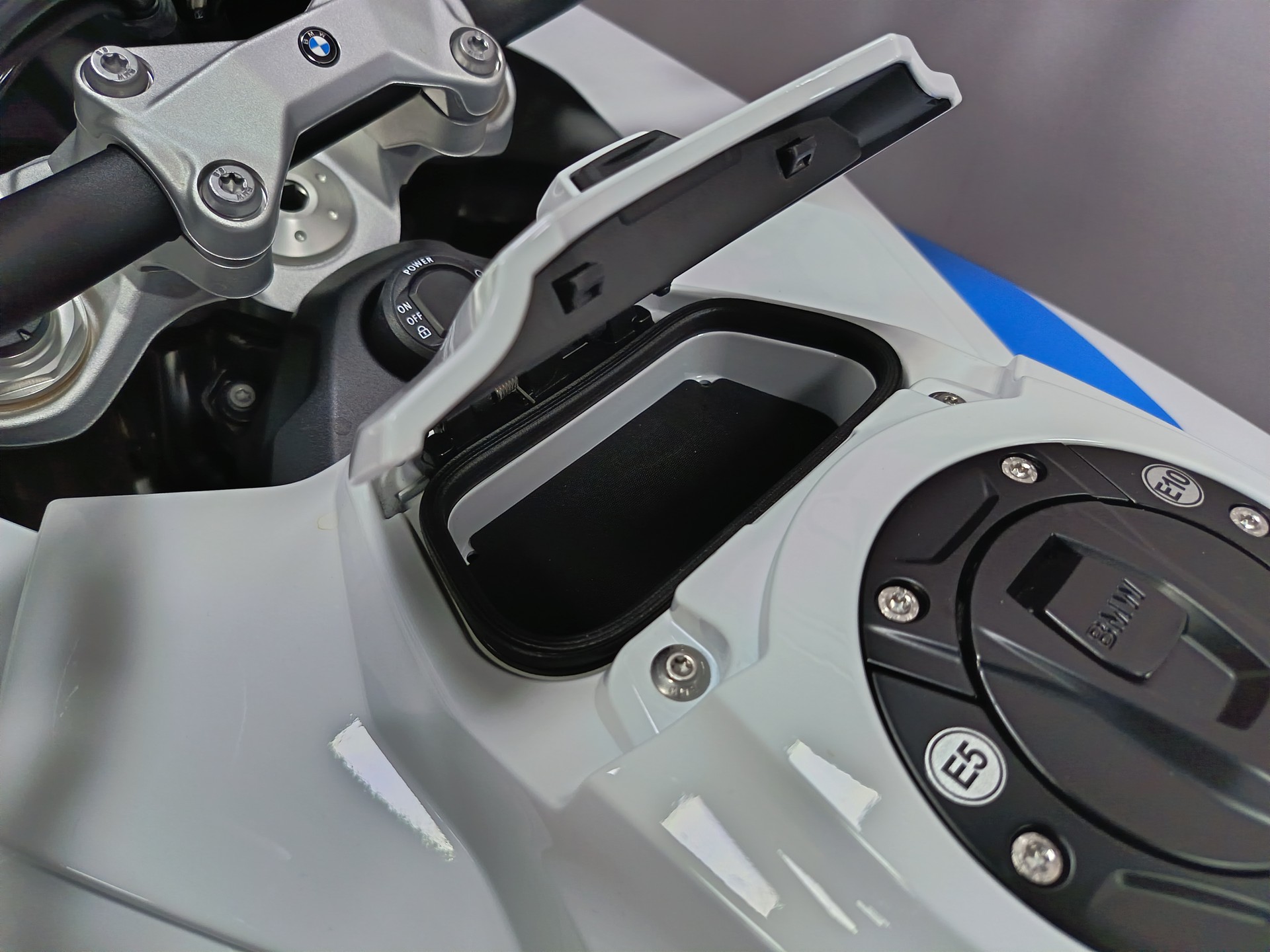 BMW S 1000 XR M *** Contrat d'entretien 04.2027 ou 30.000 km ***-image-12