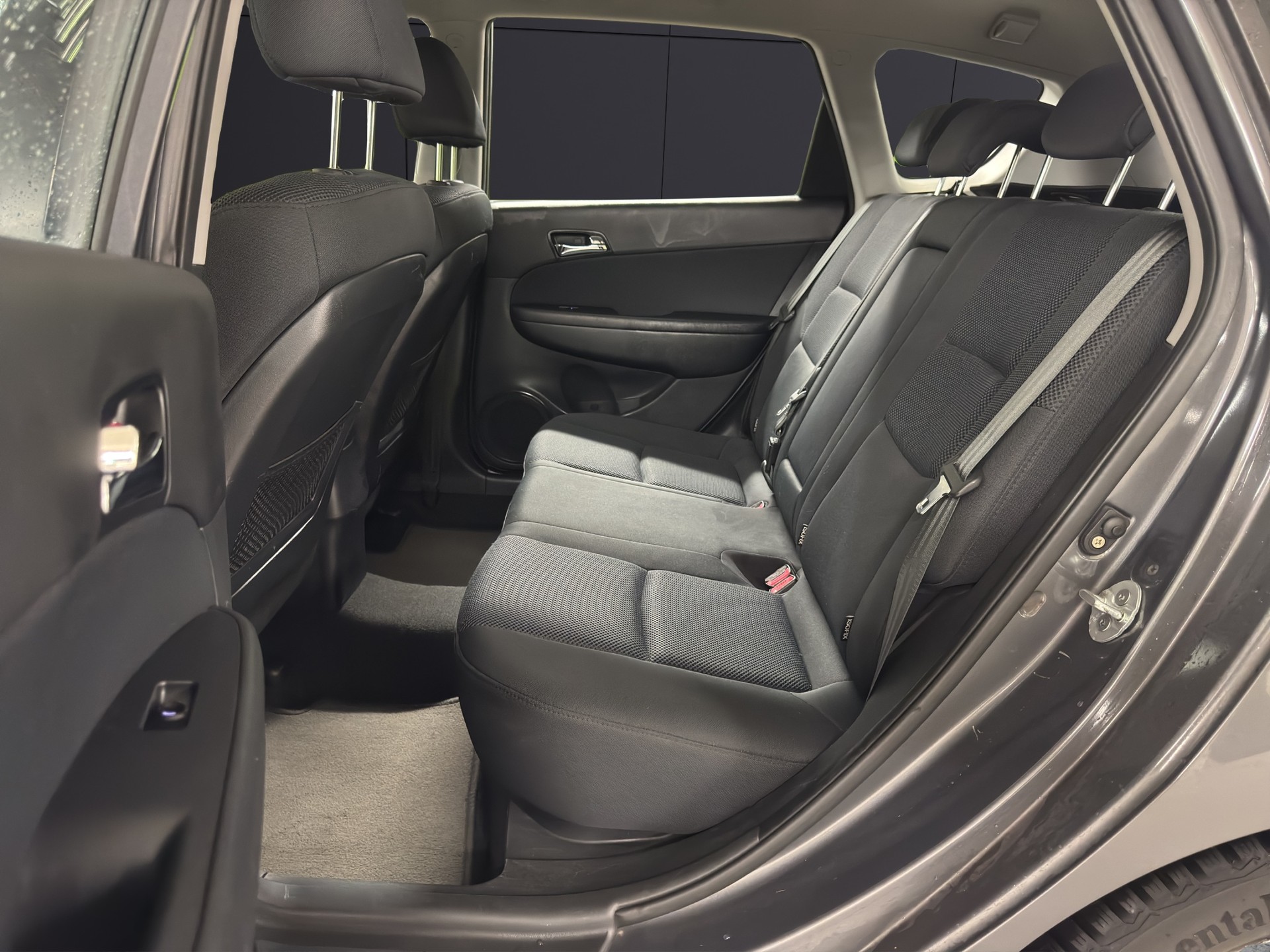 HYUNDAI i30 Wagon 1.6 Comfort-image-13