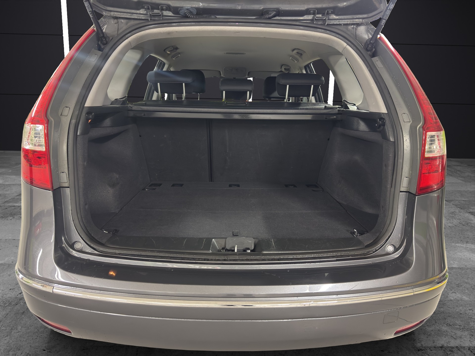 HYUNDAI i30 Wagon 1.6 Comfort-image-8
