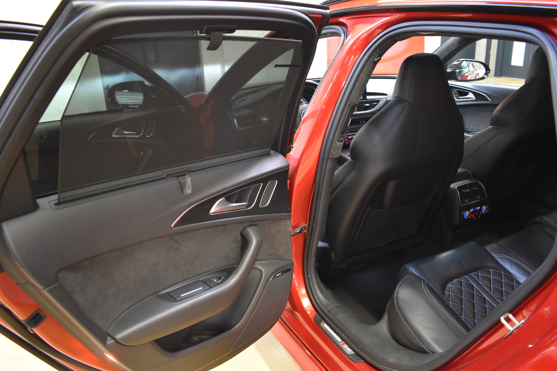 AUDI S6 Avant 4.0 TFSI V8 quattro S-tronic-image-12