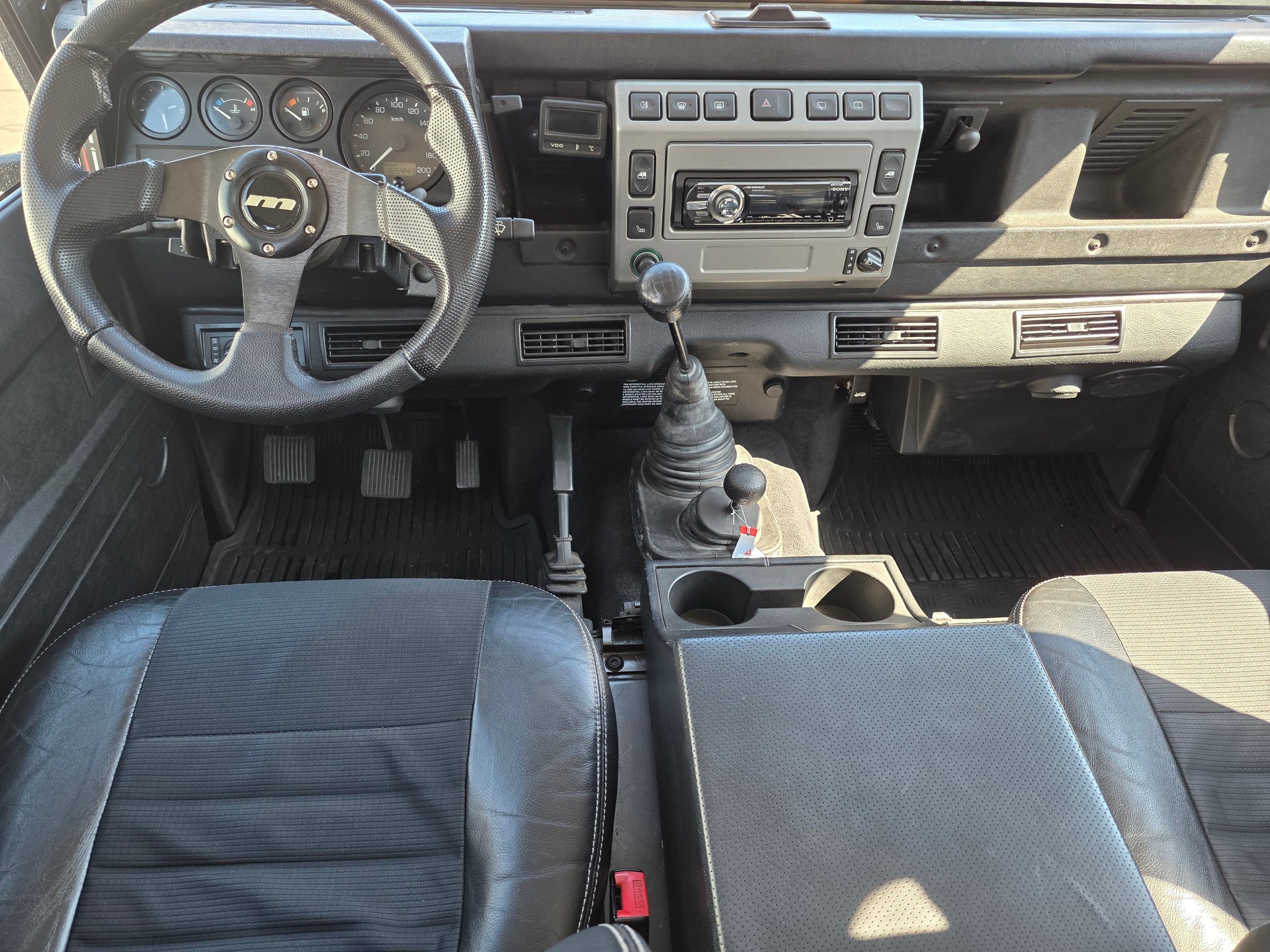 LAND ROVER Defender 110 SW 2.5 Td5-image-9