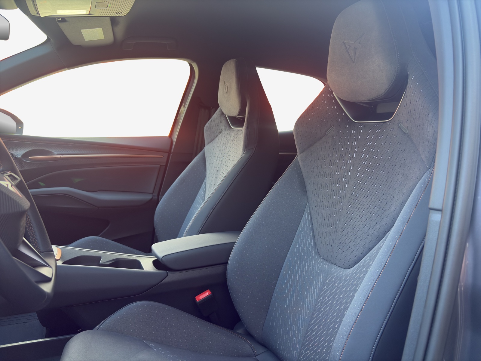 CUPRA Raval 52 kWh Dynamic+ Launch Edition-image-14
