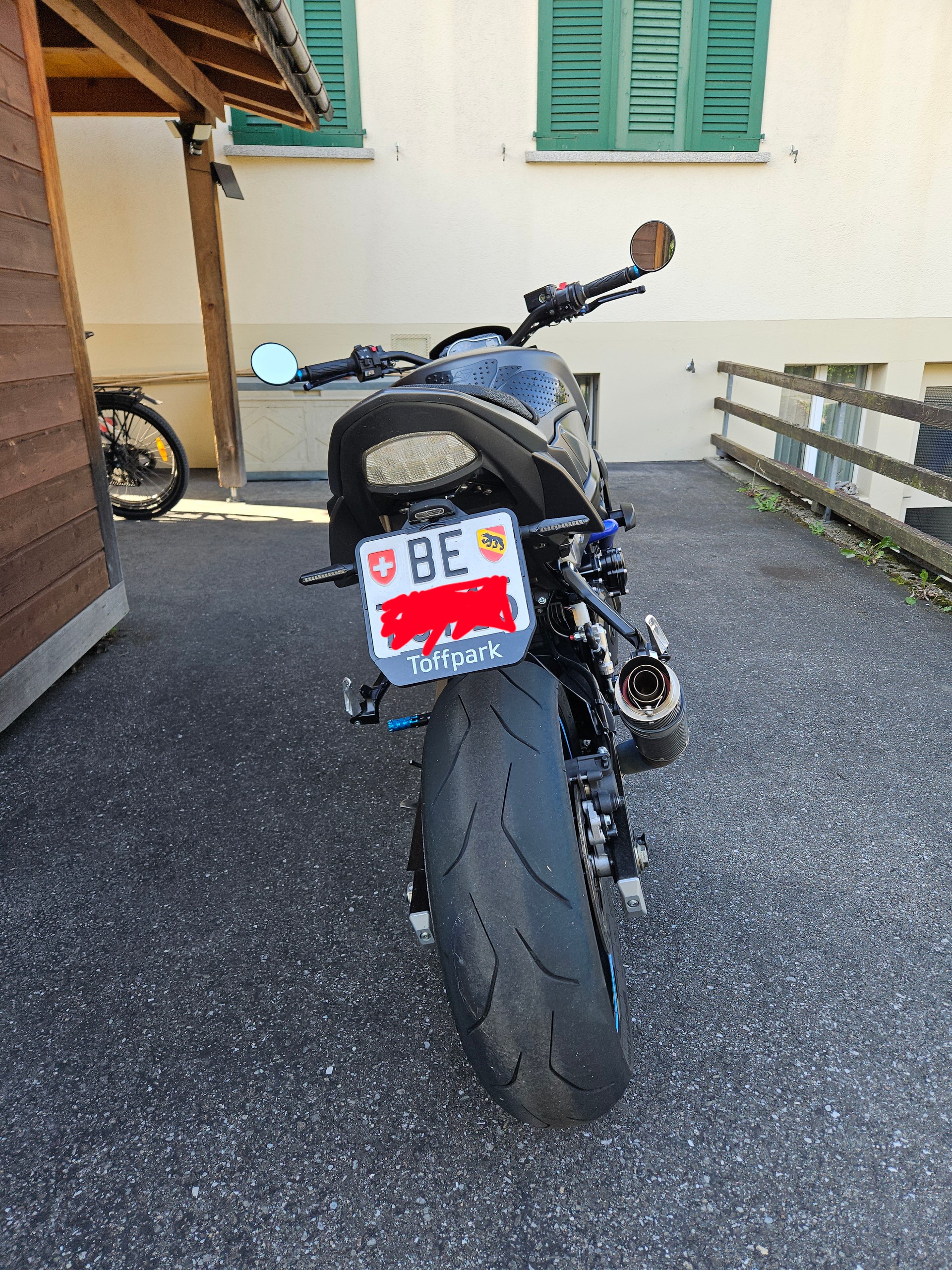 SUZUKI GSR 750 35kW-image-2