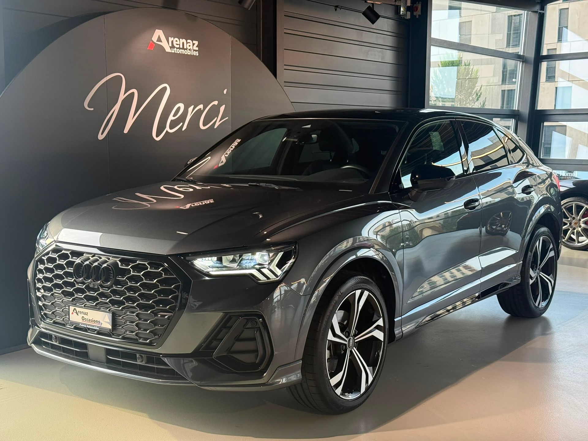 AUDI Q3 Sportback 35 TFSI S line Attraction S-tronic-showroom-element-1