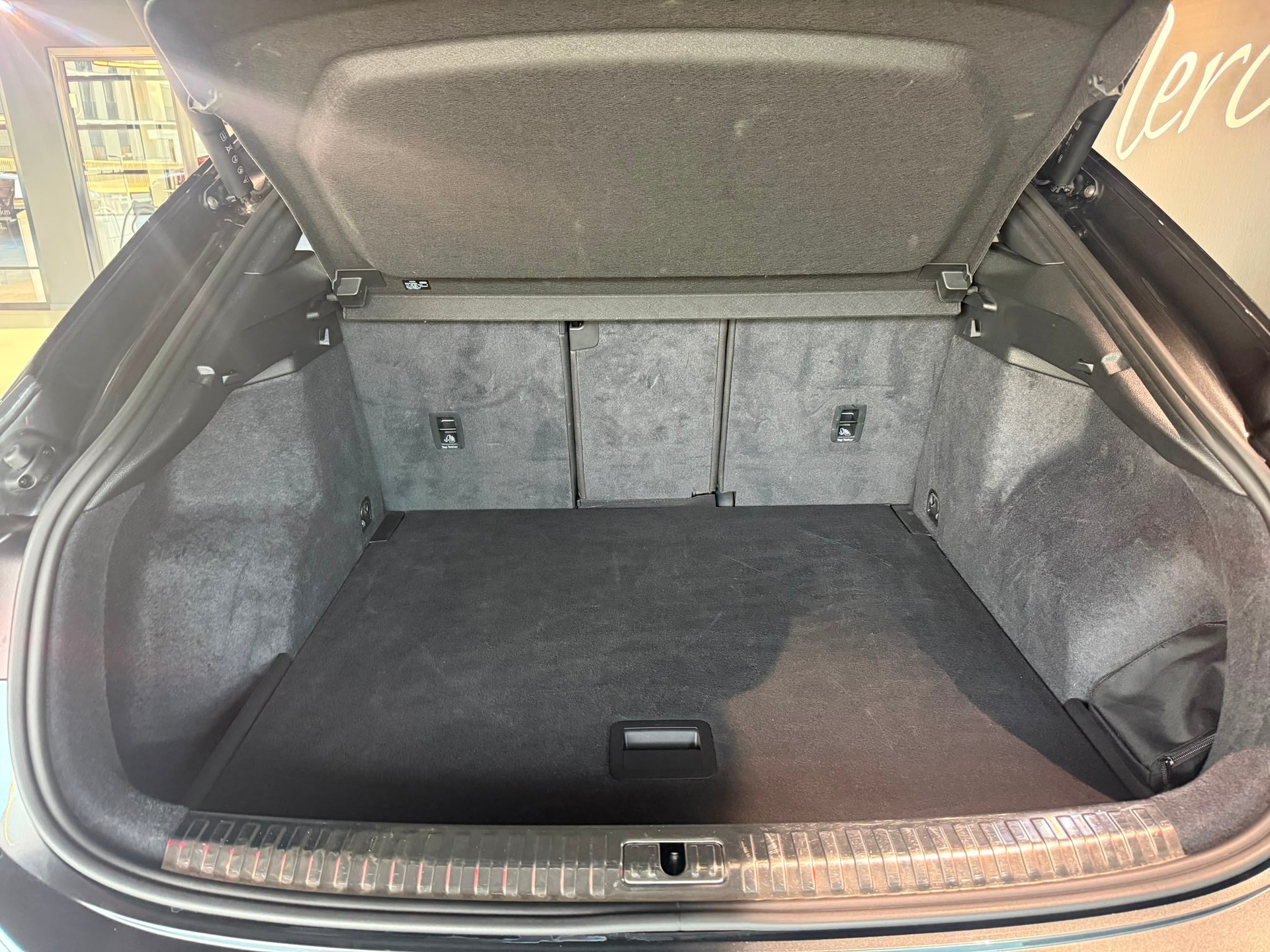AUDI Q3 Sportback 35 TFSI S line Attraction S-tronic-image-26