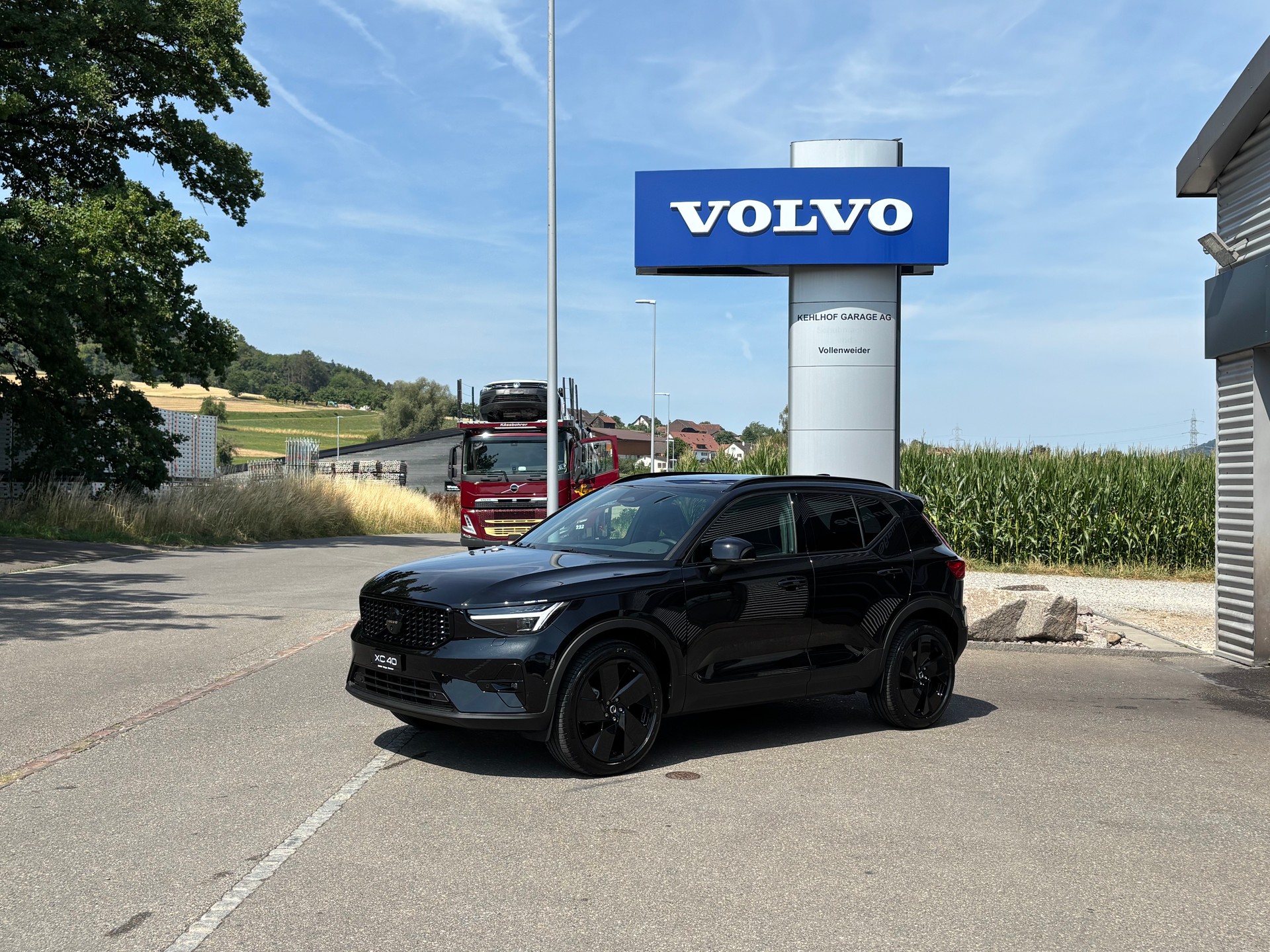 VOLVO XC40 2.0 B4 MH Black Edition