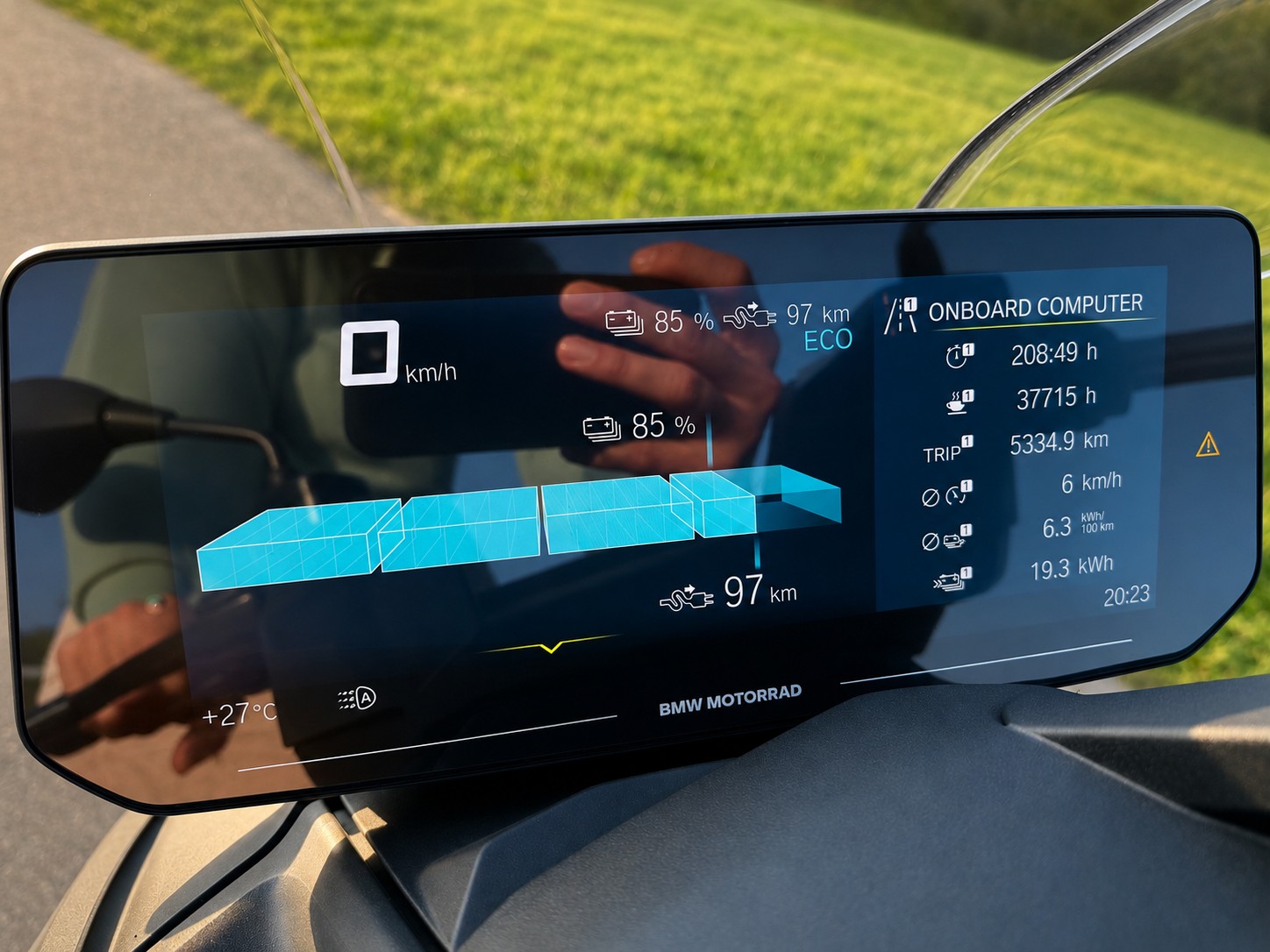 BMW CE 04-image-6
