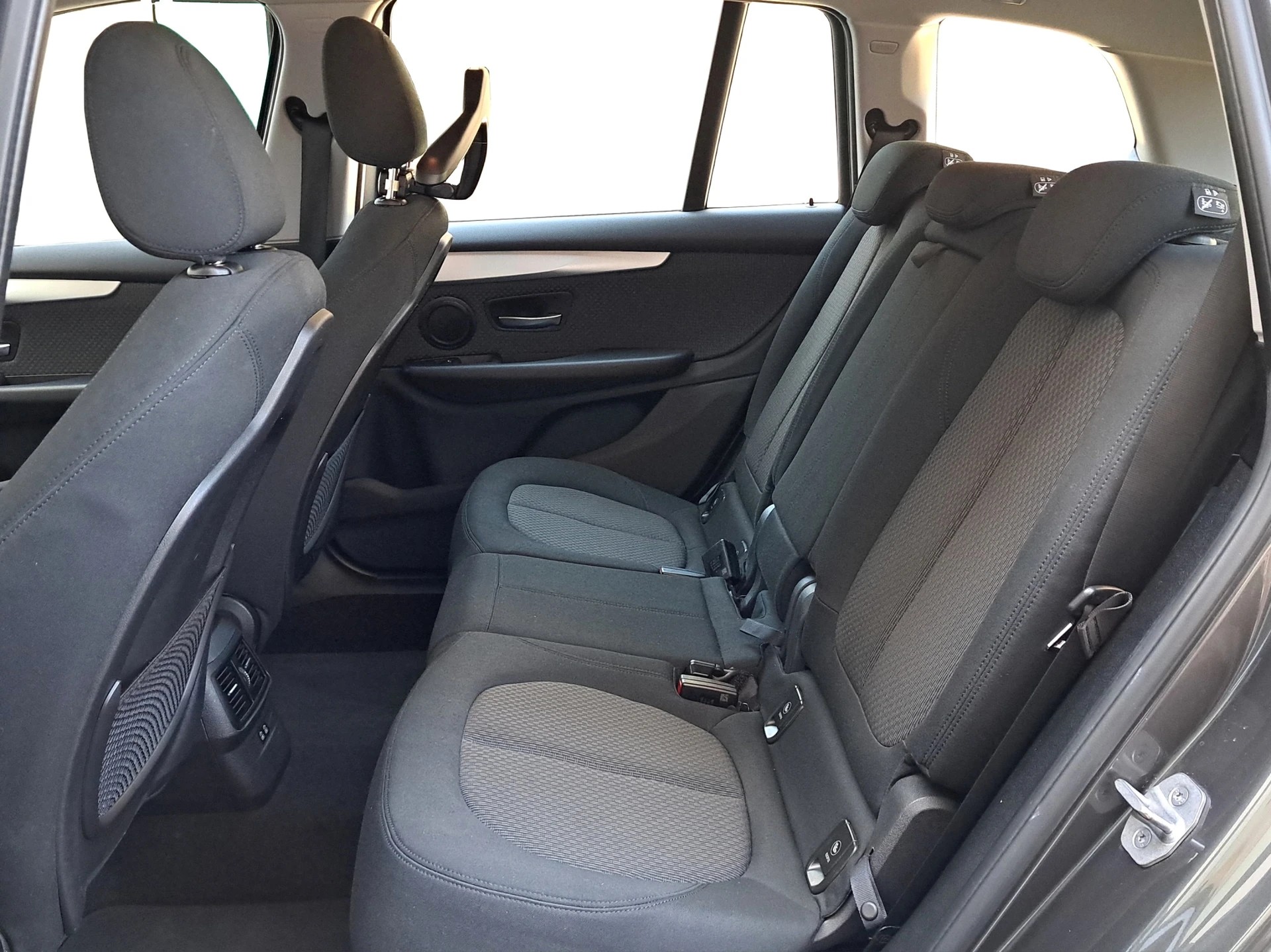 BMW 218d xDrive Gran Tourer Steptronic-image-10
