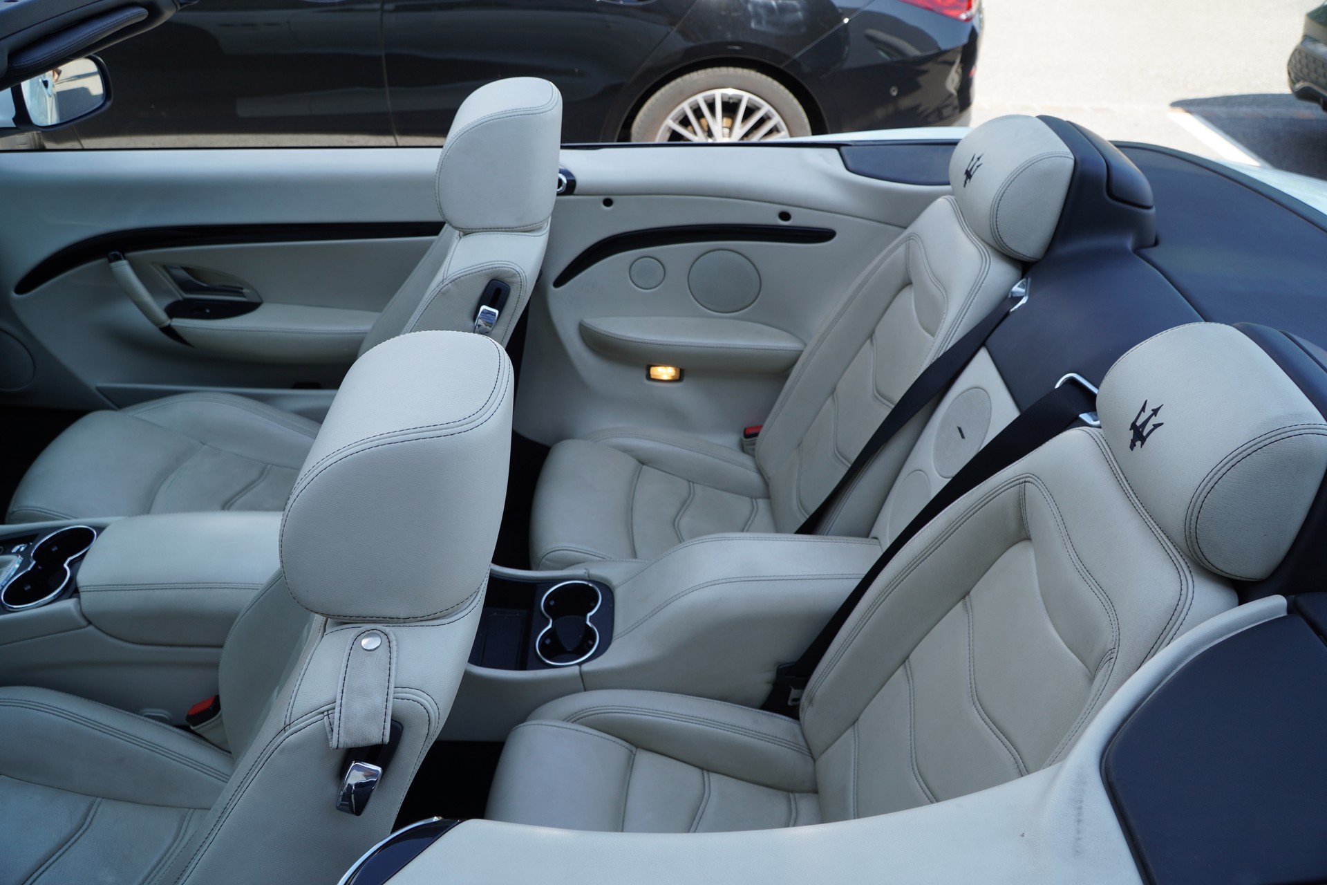 MASERATI GranCabrio Sport Automatica-image-8