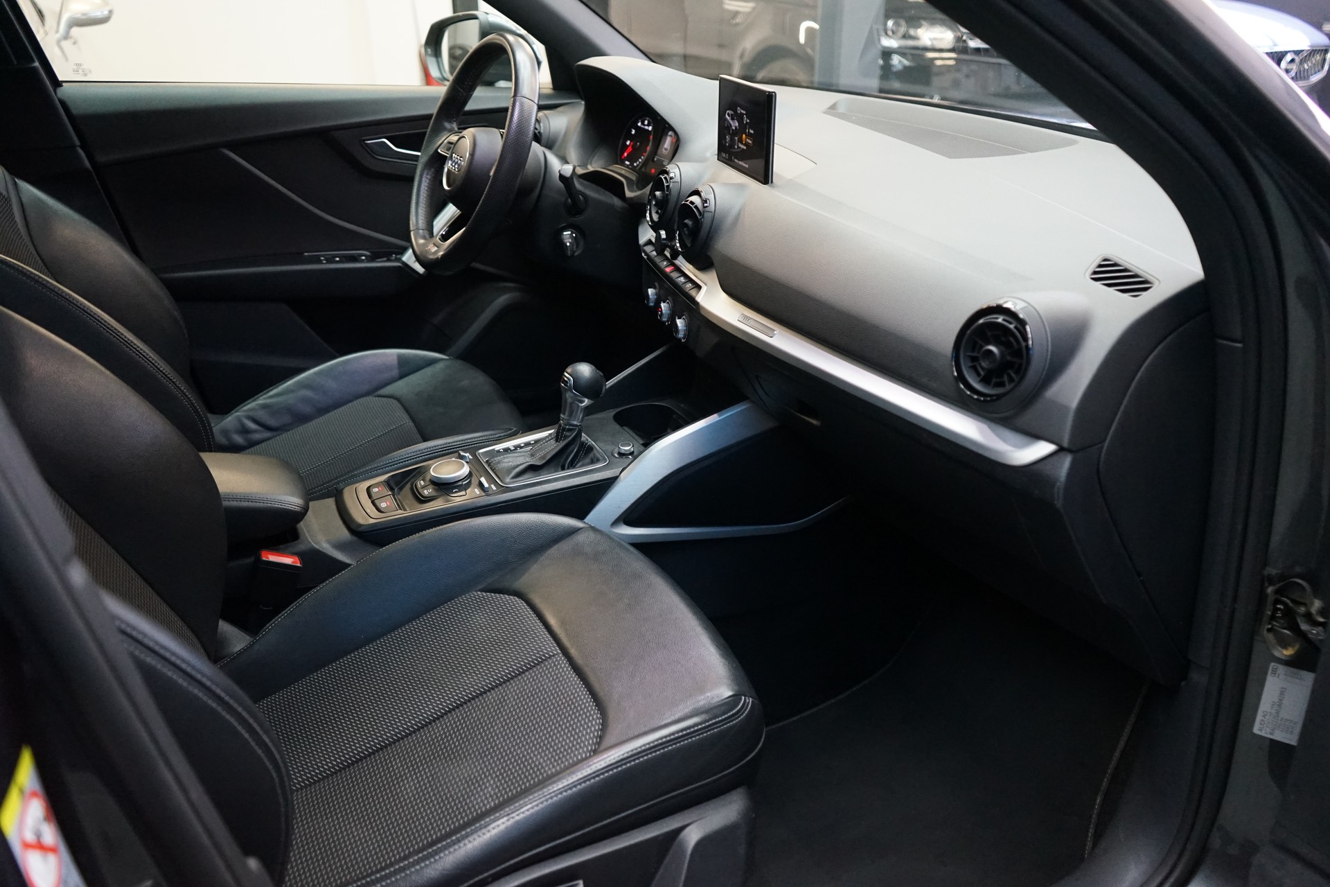 AUDI Q2 1.4 TFSI sport S-tronic-image-5