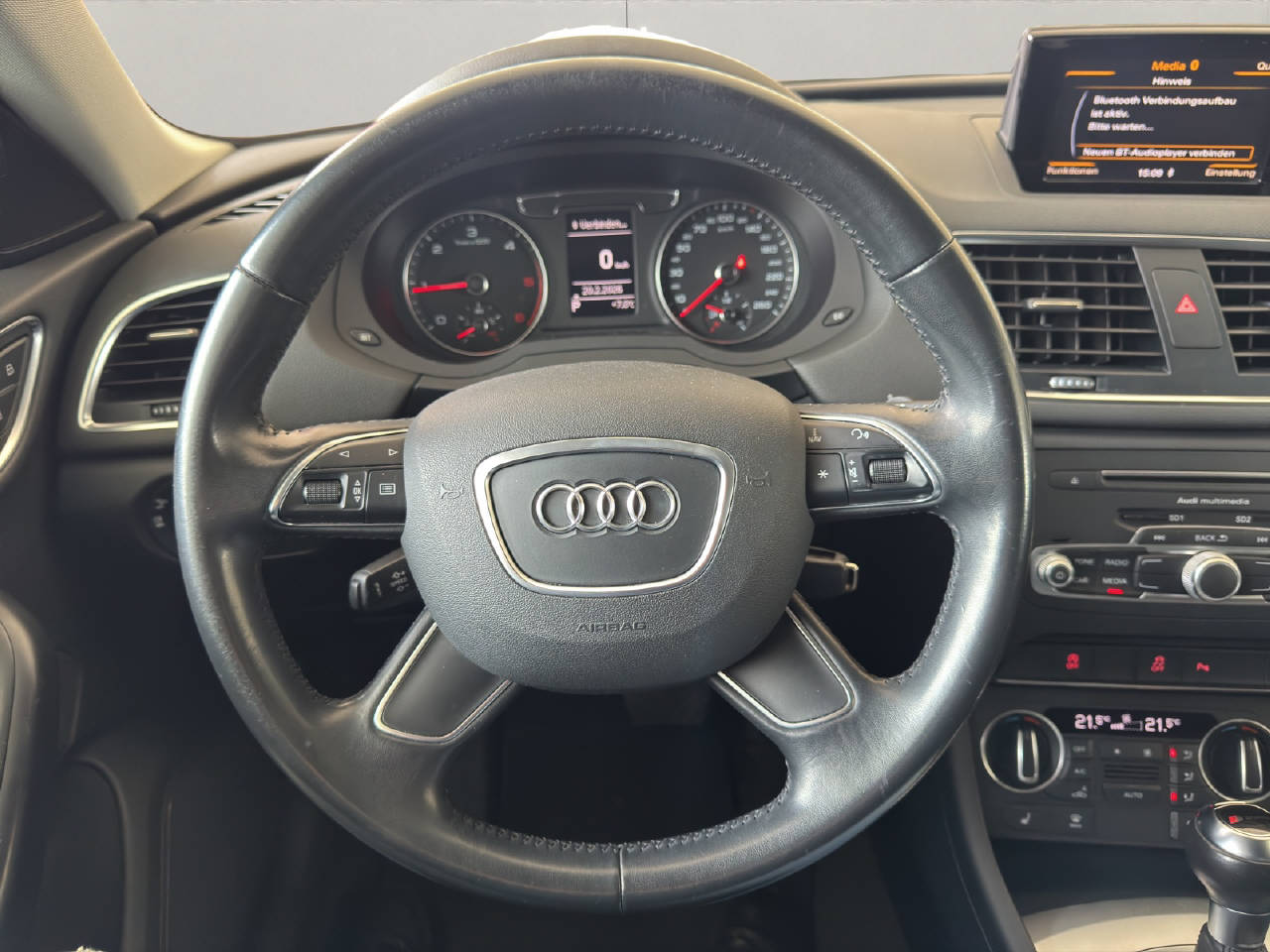 AUDI Q3 2.0 TDI 150 quattro S-Tronic-image-13