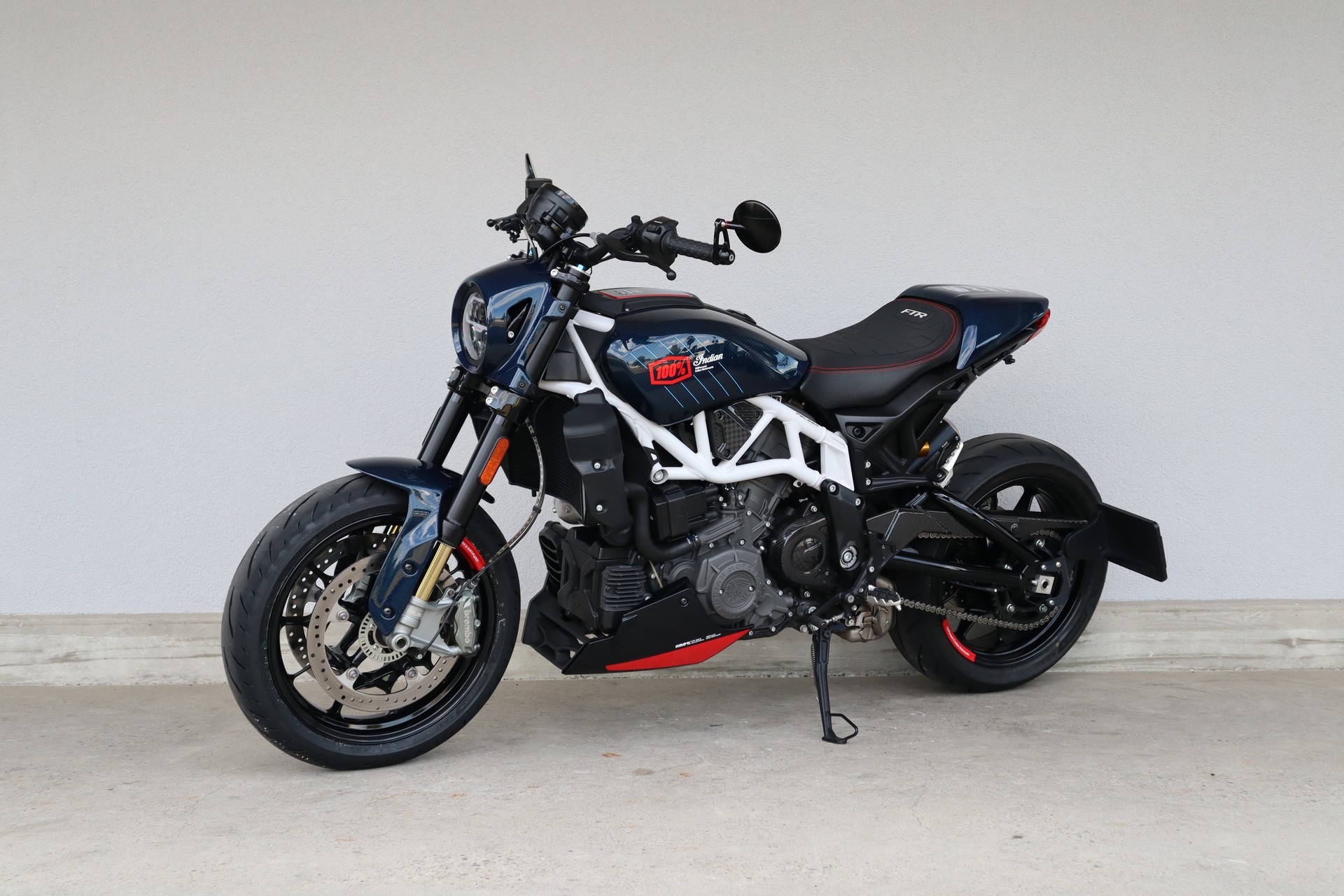 INDIAN FTR R Carbon LE-image-4