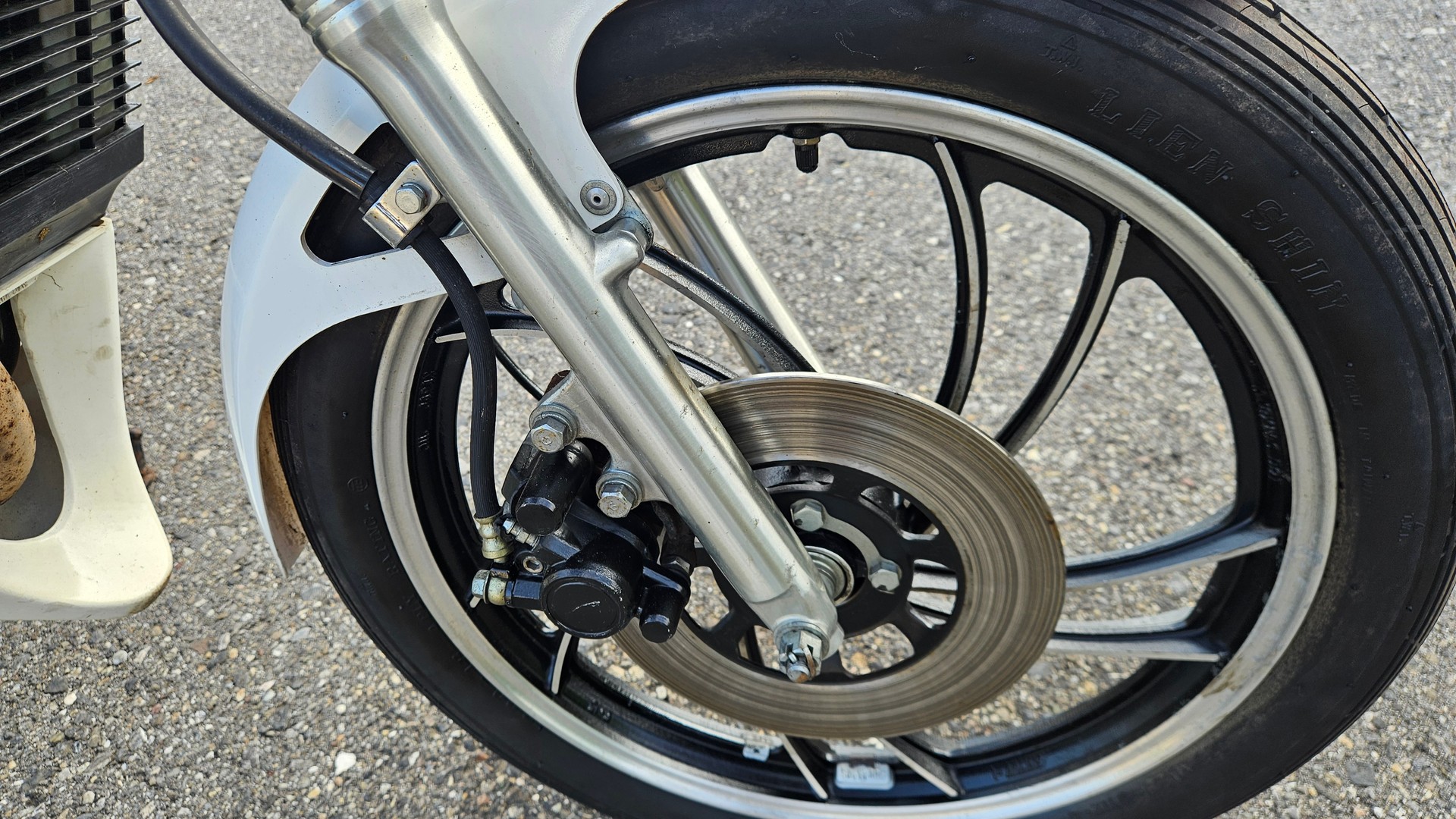 YAMAHA RD 125 LC-image-9