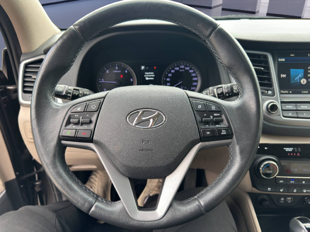 HYUNDAI TUCSON 2.0 CRDi Vertex 4WD-image-13