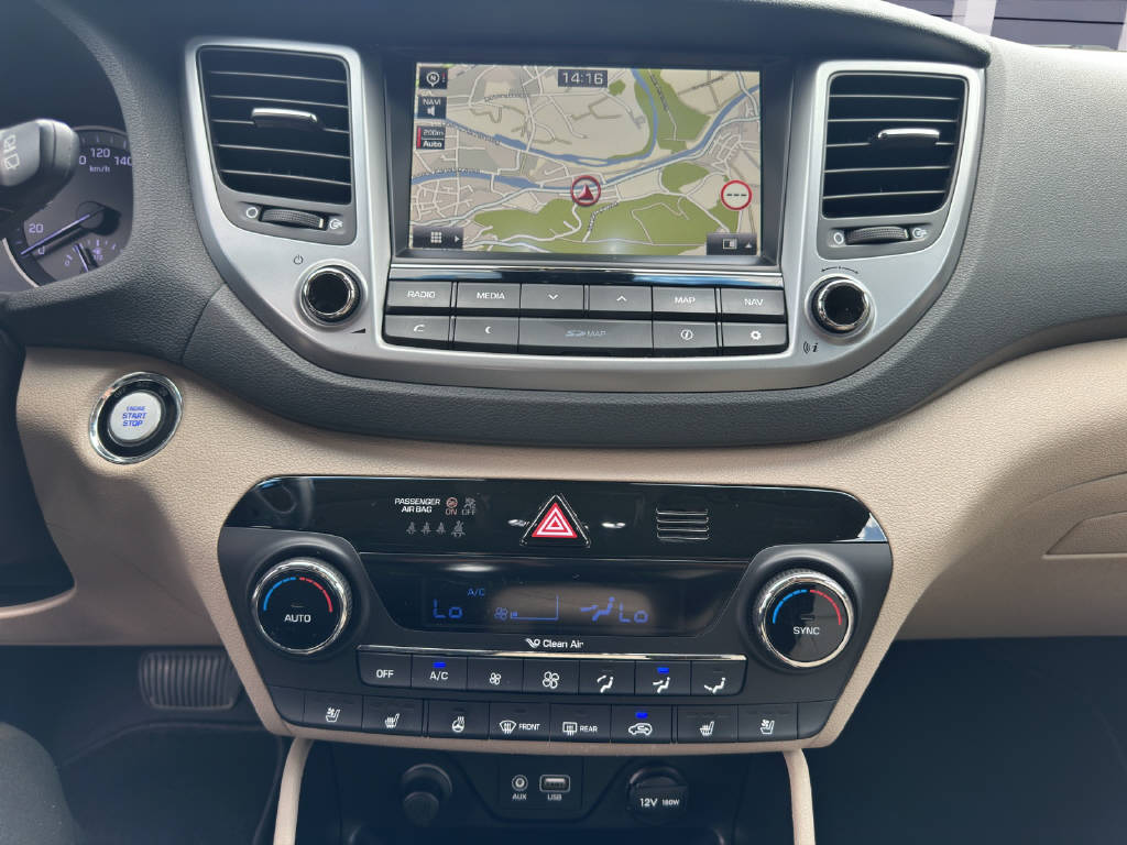 HYUNDAI TUCSON 2.0 CRDi Vertex 4WD-image-14