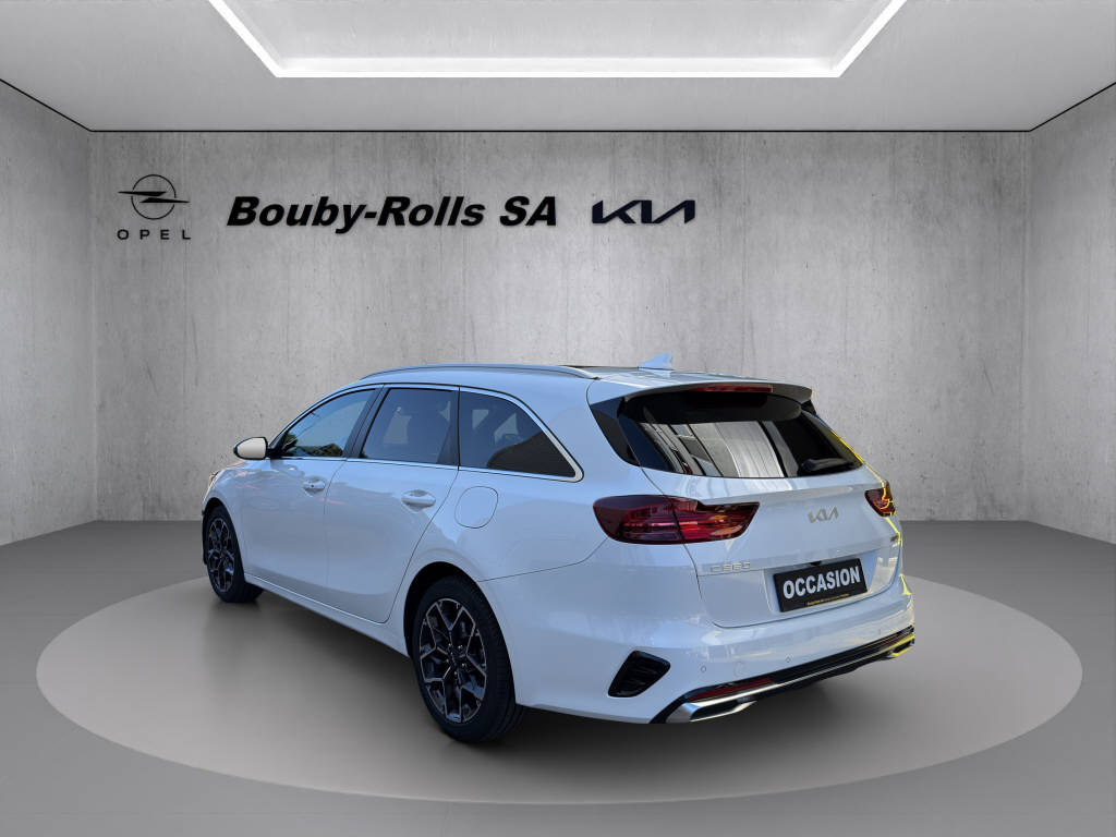 KIA Ceed SW 1.5 T-GDi MHEV GT-Line-showroom-element-3