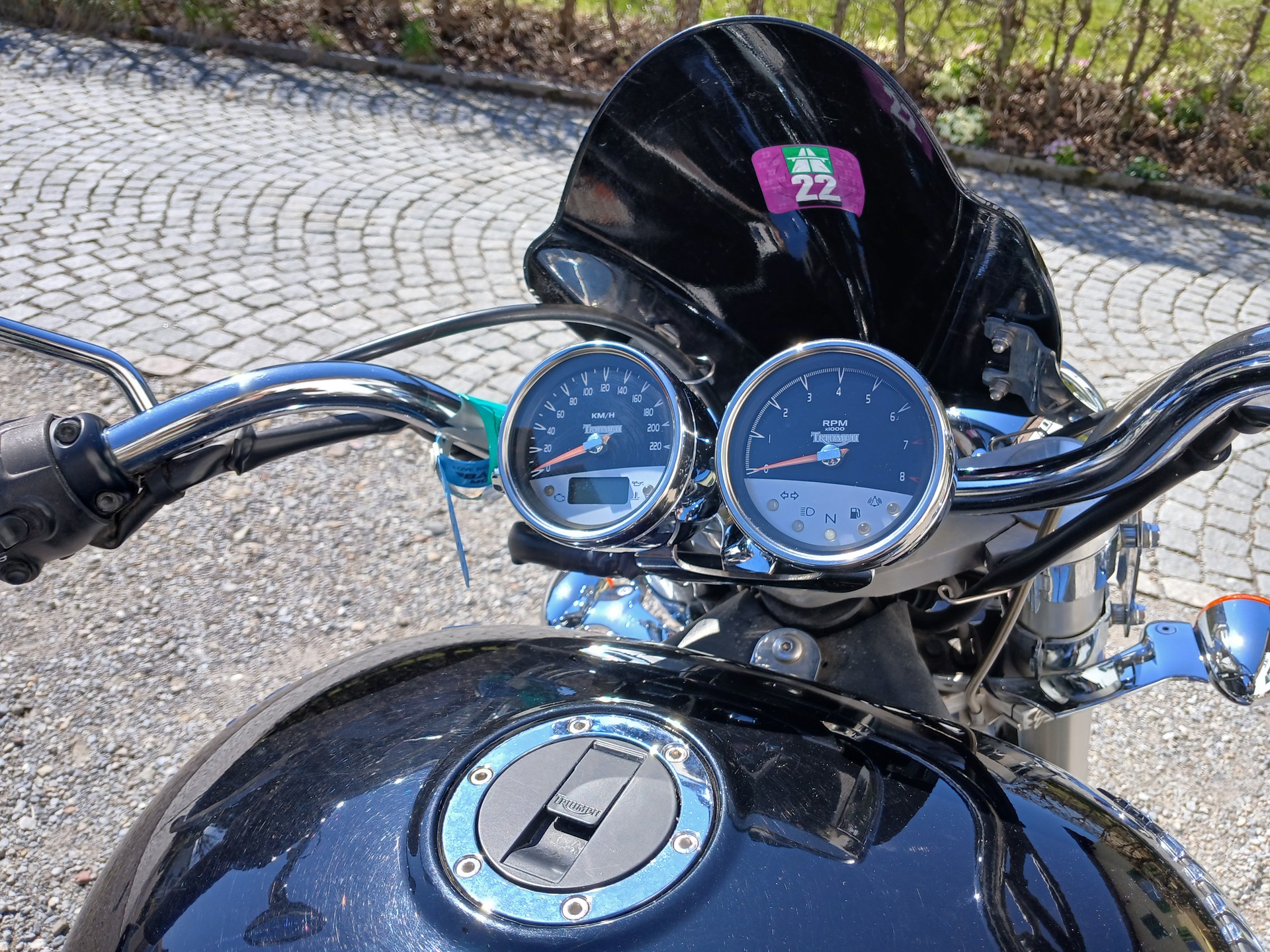 TRIUMPH Rocket III-image-2