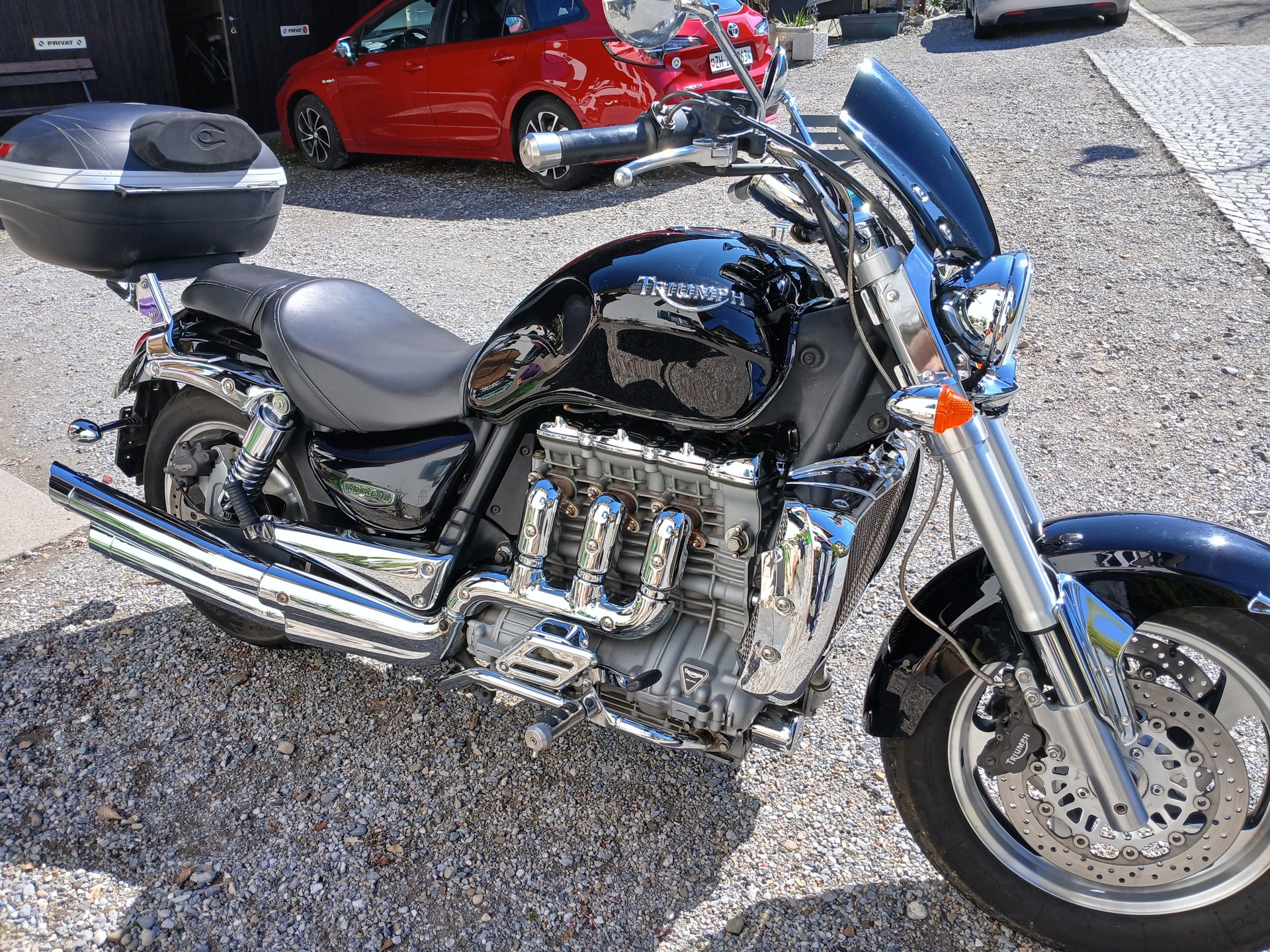 TRIUMPH Rocket III-image-1