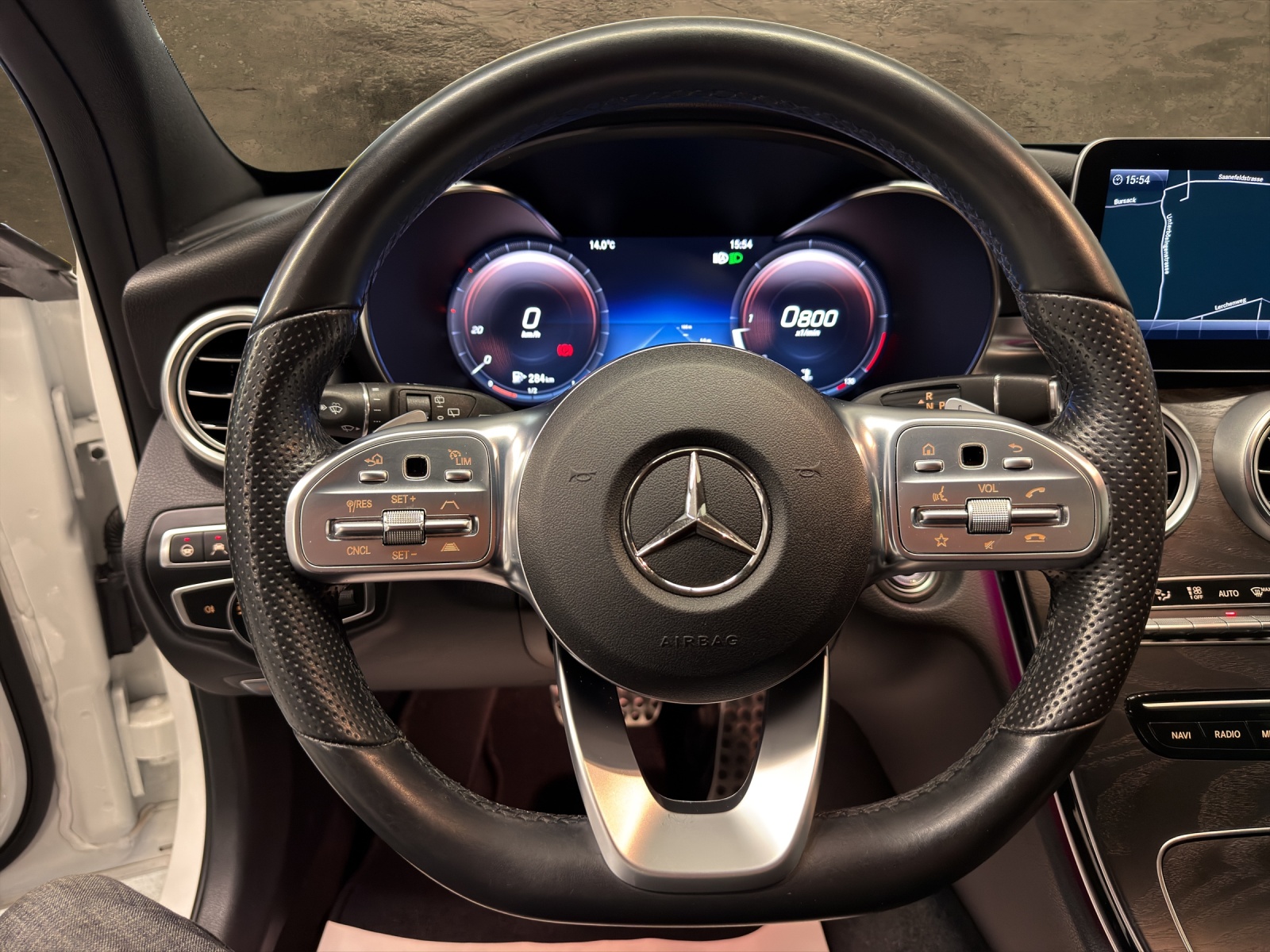 MERCEDES-BENZ C 220 d Swiss Star AMG Line 4M 9G-Tronic-image-8
