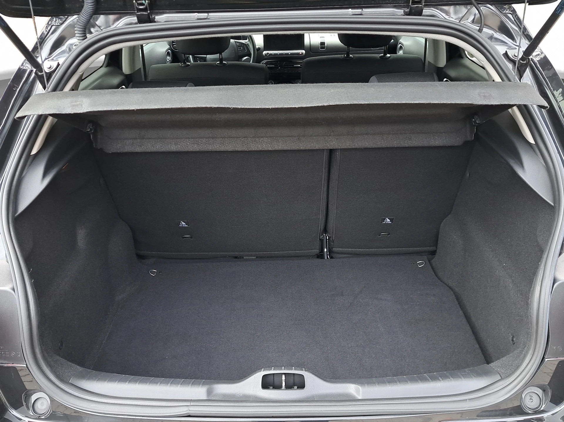 CITROEN C4 Cactus 1.2 Pure Tech Shine EAT6-image-11