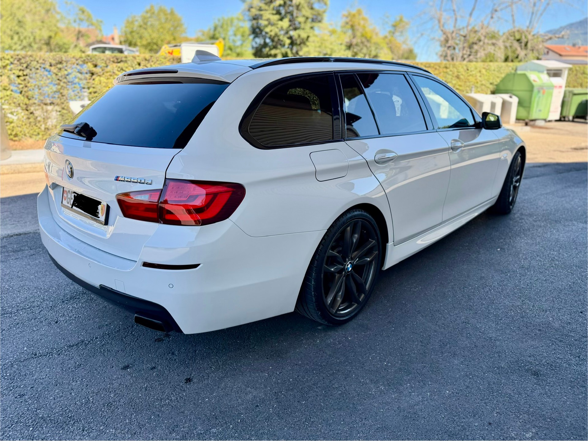 BMW M550d xDrive Touring Steptronic-image-4