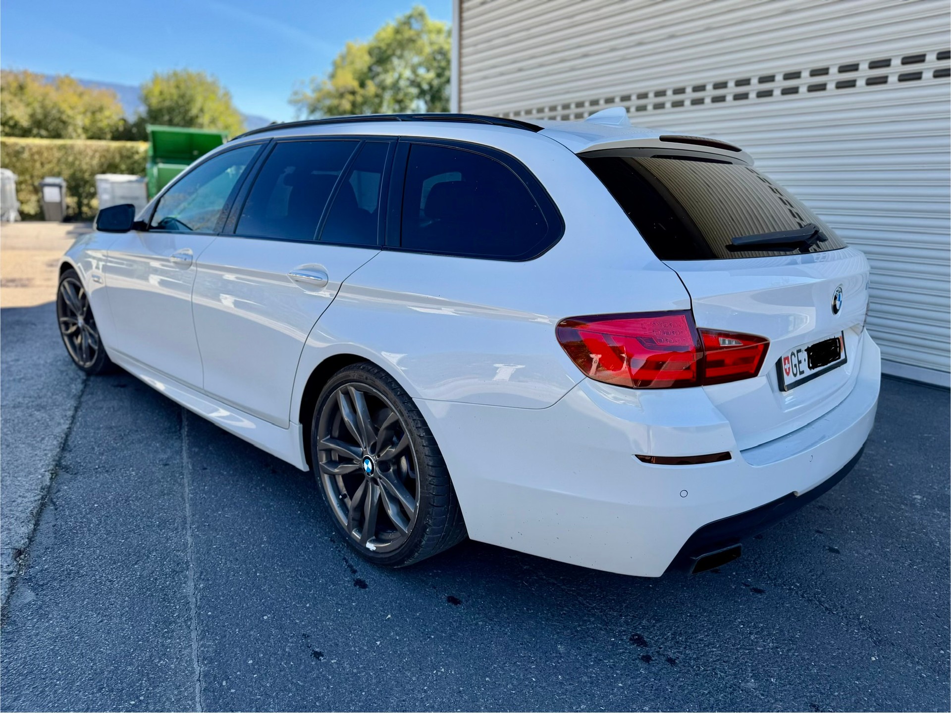 BMW M550d xDrive Touring Steptronic-image-6