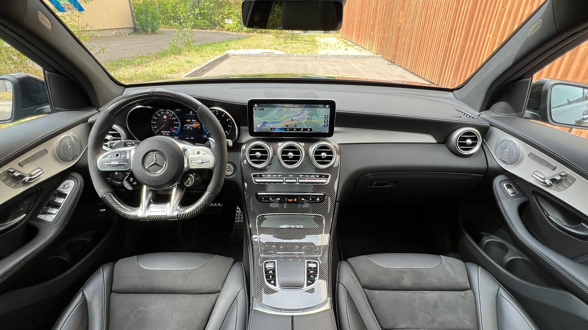 MERCEDES-BENZ GLC 63 S AMG BLACK 4MATIC+ 9G-TRONIC l 510 PS-image-18